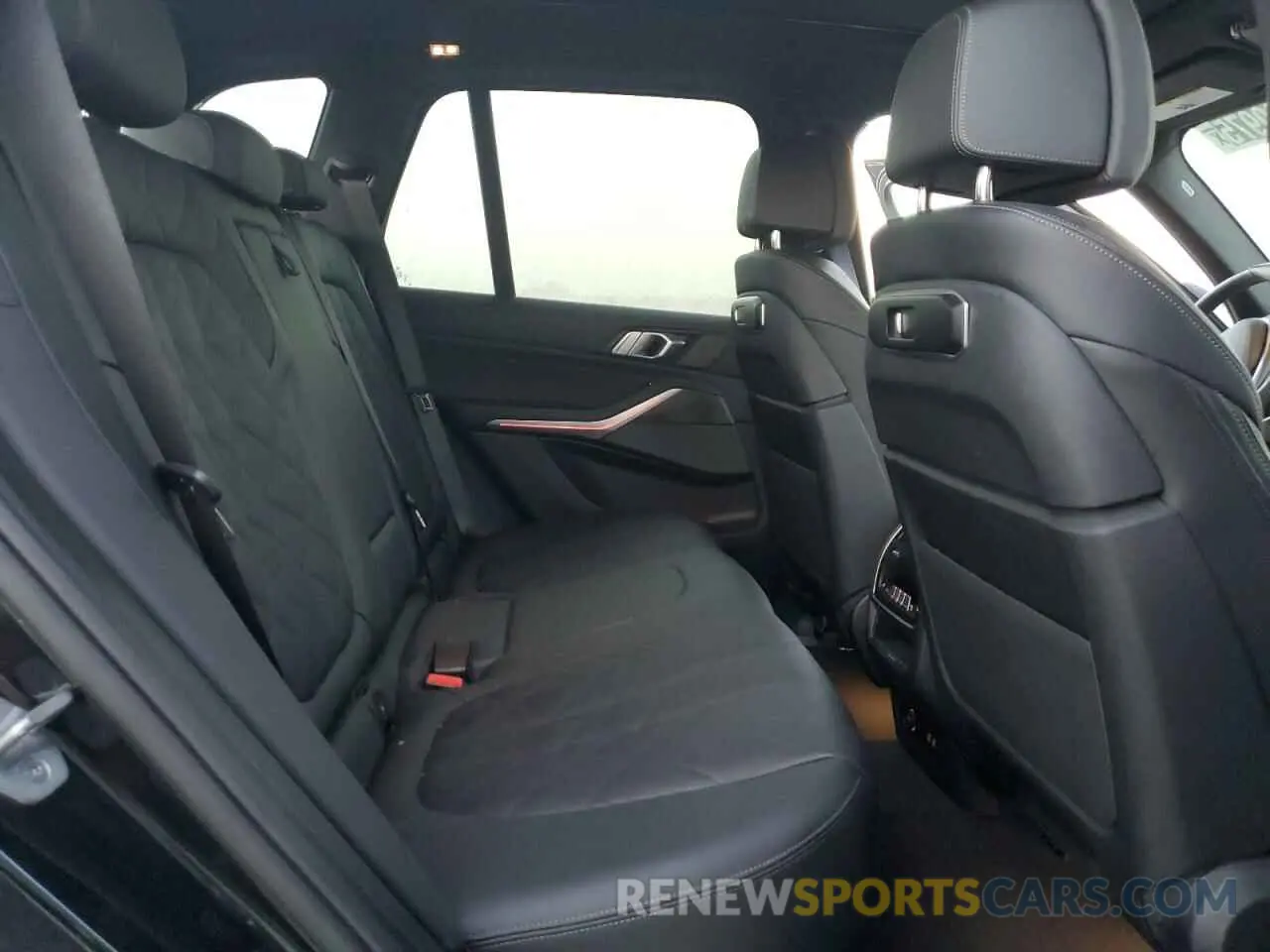 11 fotografías del automóvil dañado 5UX13EU08R9T54181 BMW X5 2024