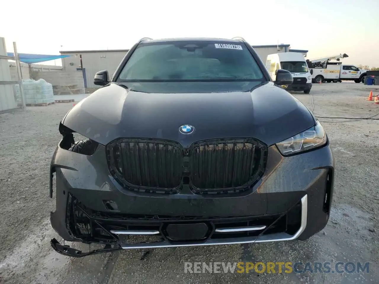 5 fotografías del automóvil dañado 5UX13EU08R9T54181 BMW X5 2024