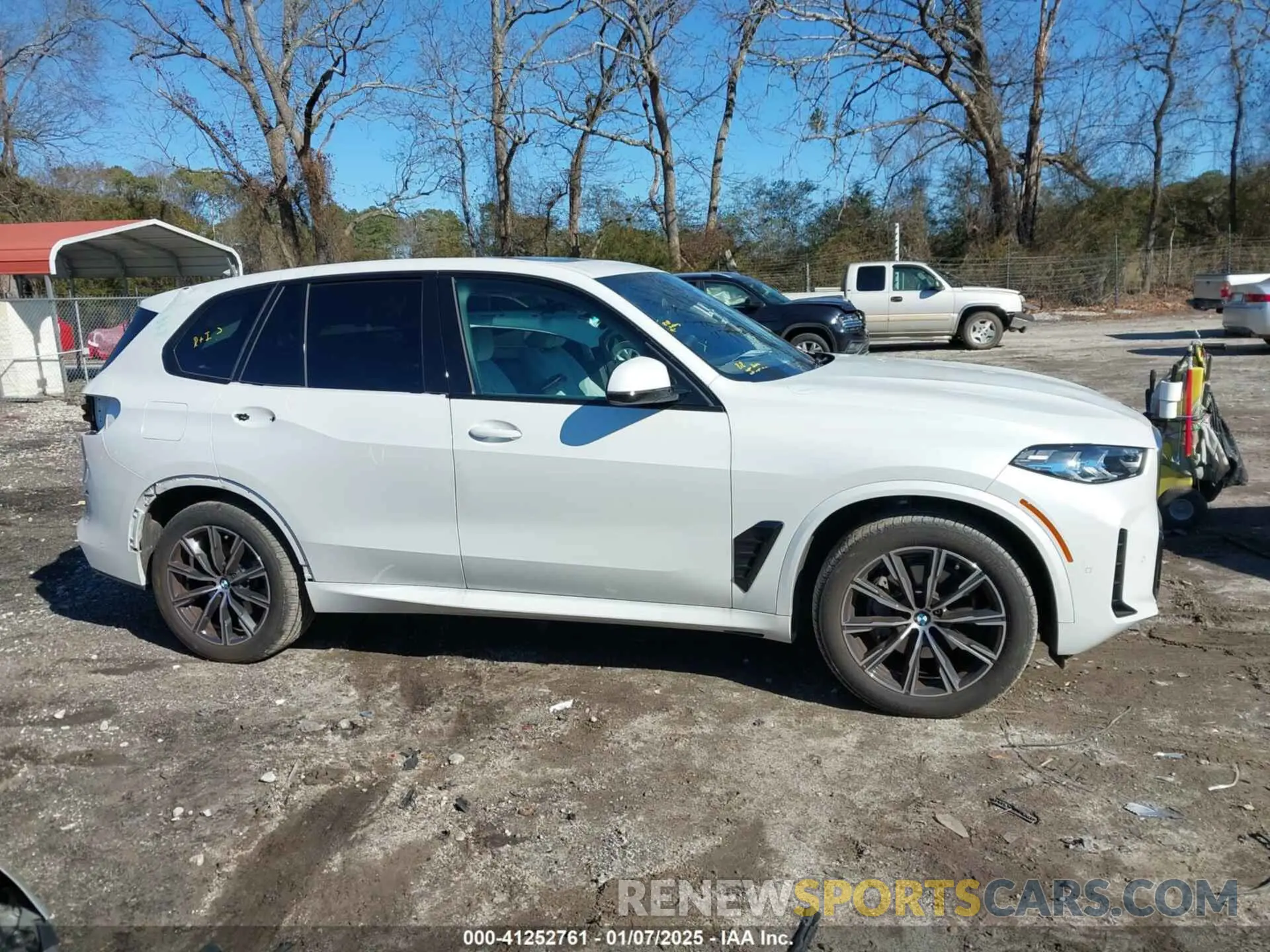 14 fotografías del automóvil dañado 5UX13EU08R9U30644 BMW X5 2024
