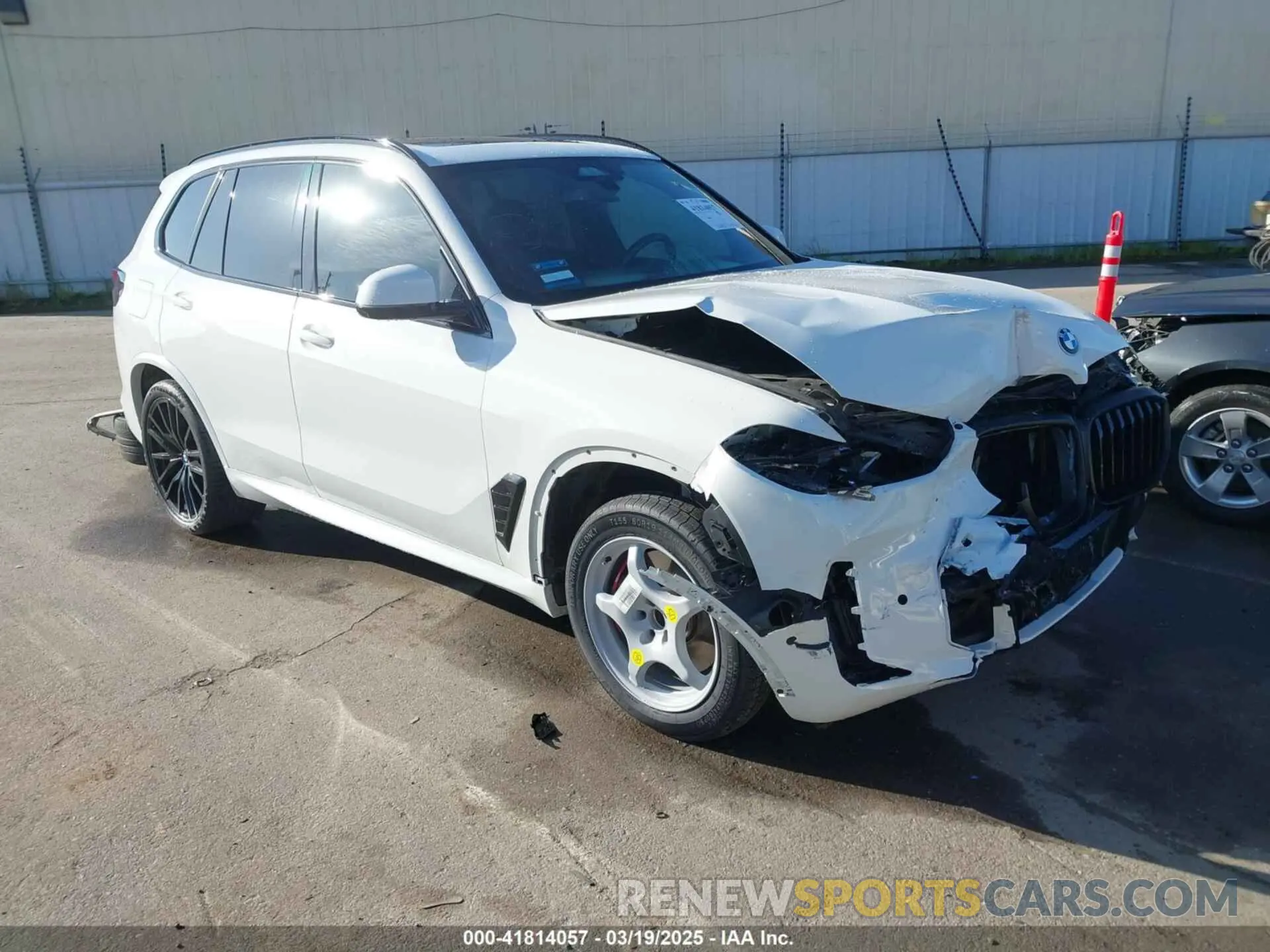 1 fotografías del automóvil dañado 5UX13EU08R9U51221 BMW X5 2024