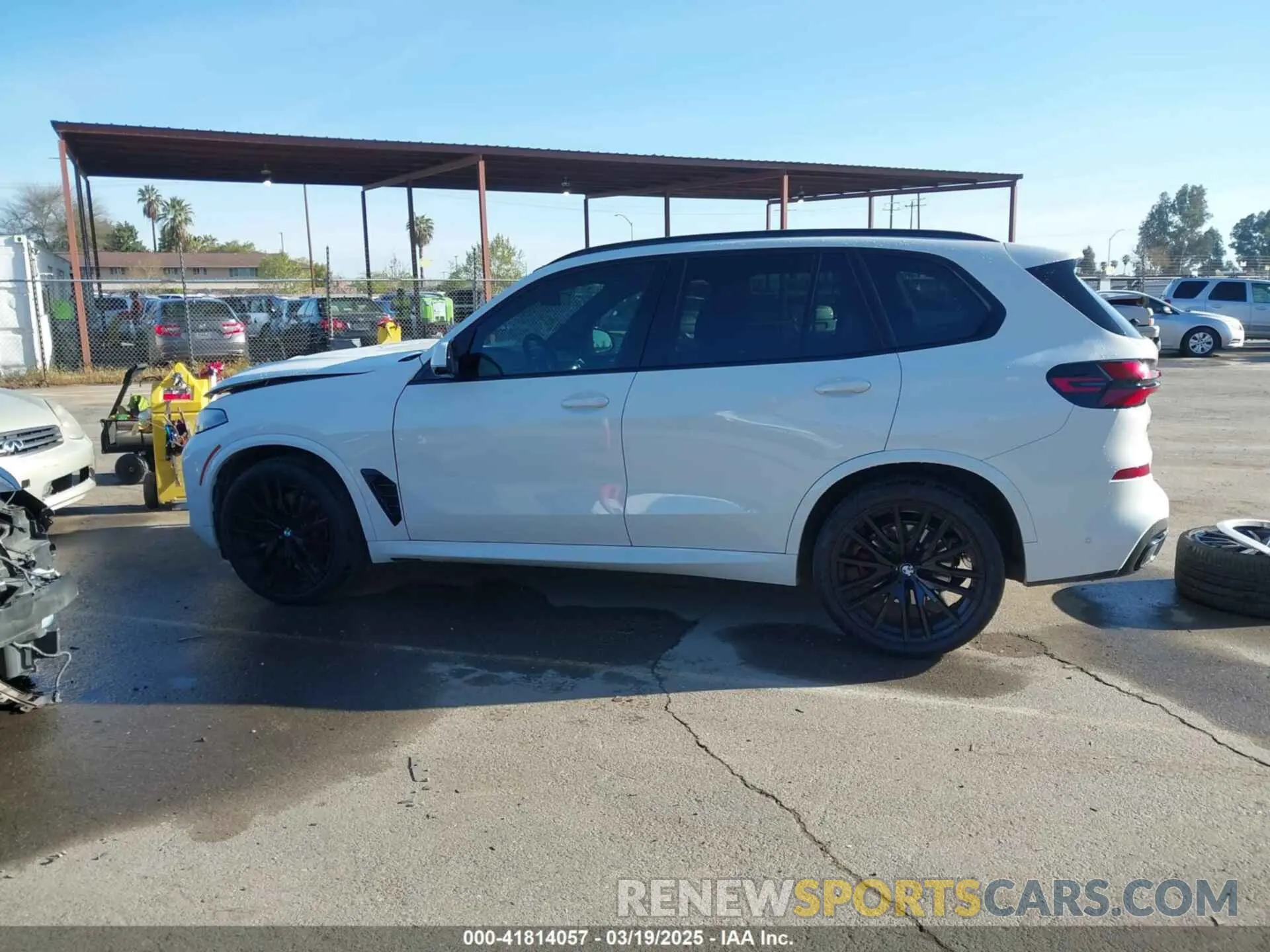 15 fotografías del automóvil dañado 5UX13EU08R9U51221 BMW X5 2024