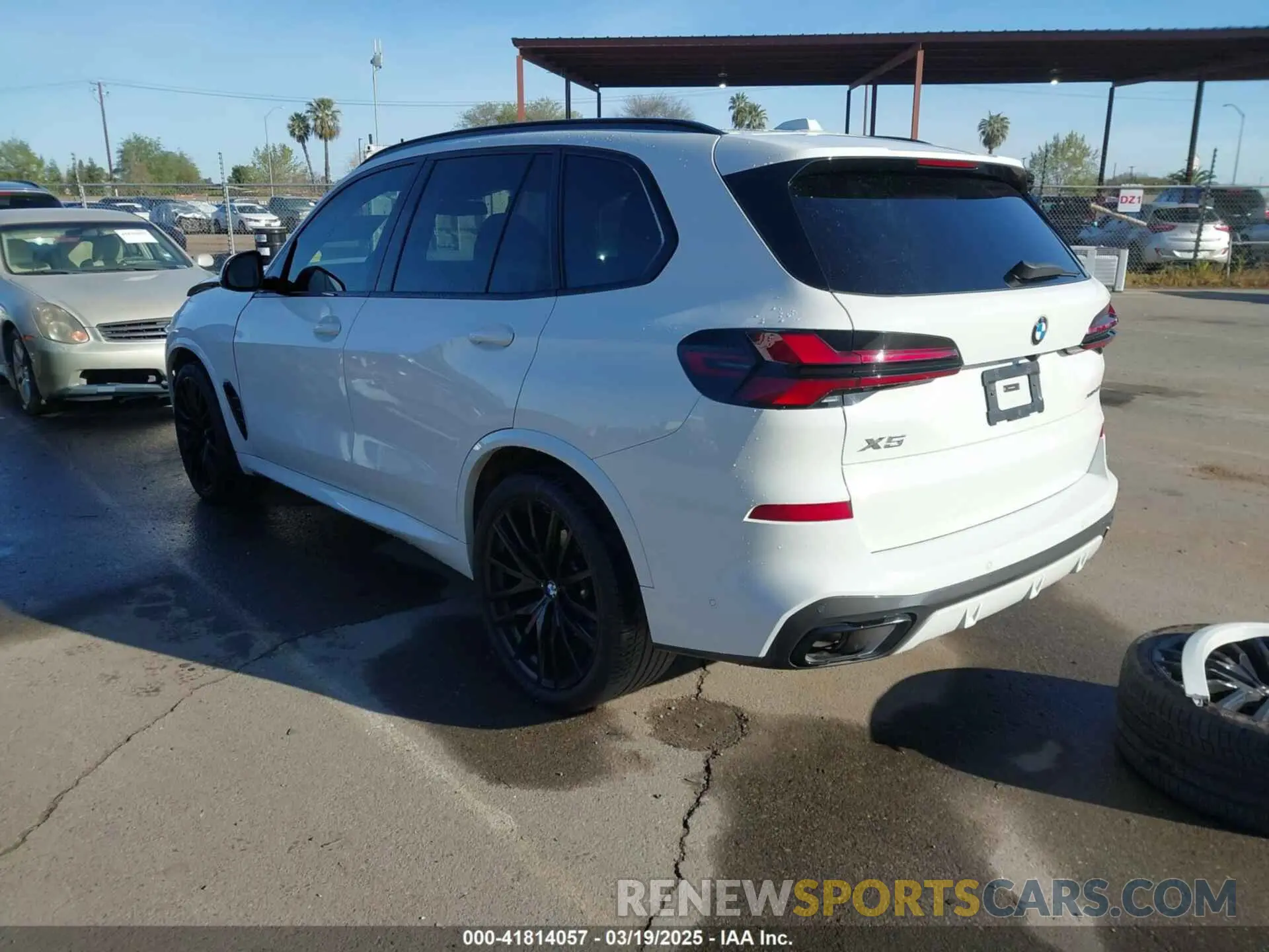 3 fotografías del automóvil dañado 5UX13EU08R9U51221 BMW X5 2024