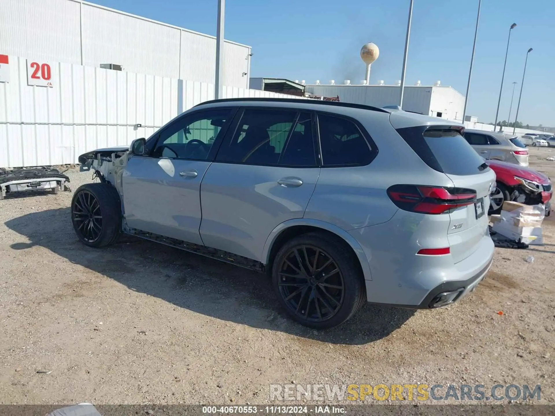 3 fotografías del automóvil dañado 5UX13EU08R9V44806 BMW X5 2024