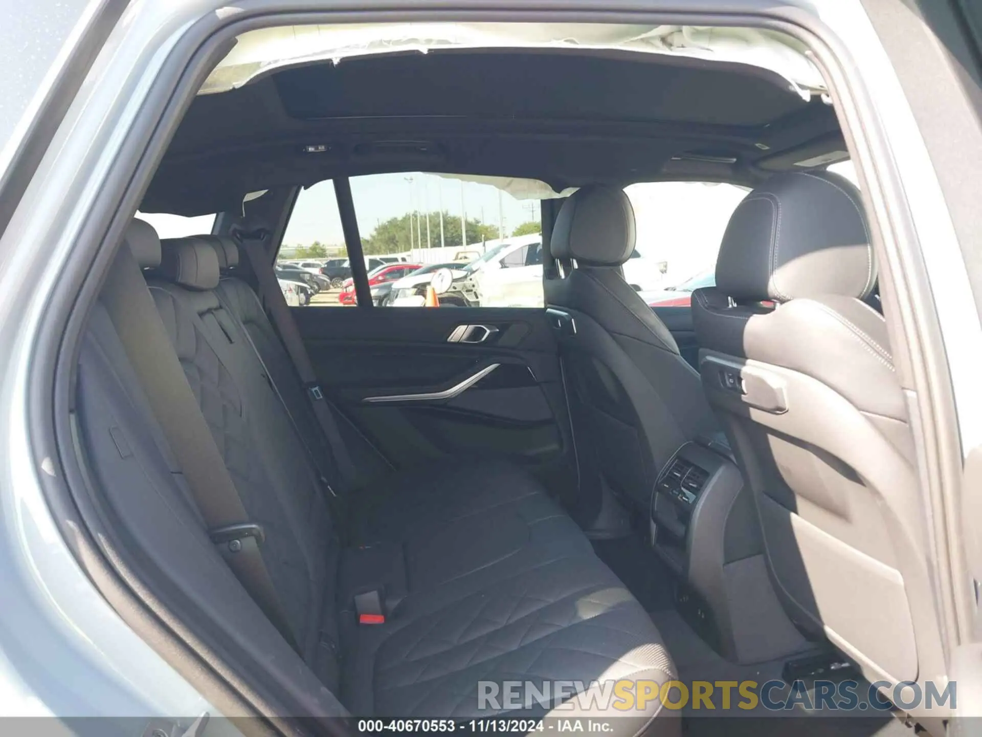 8 fotografías del automóvil dañado 5UX13EU08R9V44806 BMW X5 2024