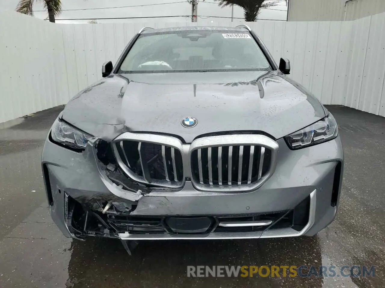 5 fotografías del automóvil dañado 5UX13EU09R9T25644 BMW X5 2024
