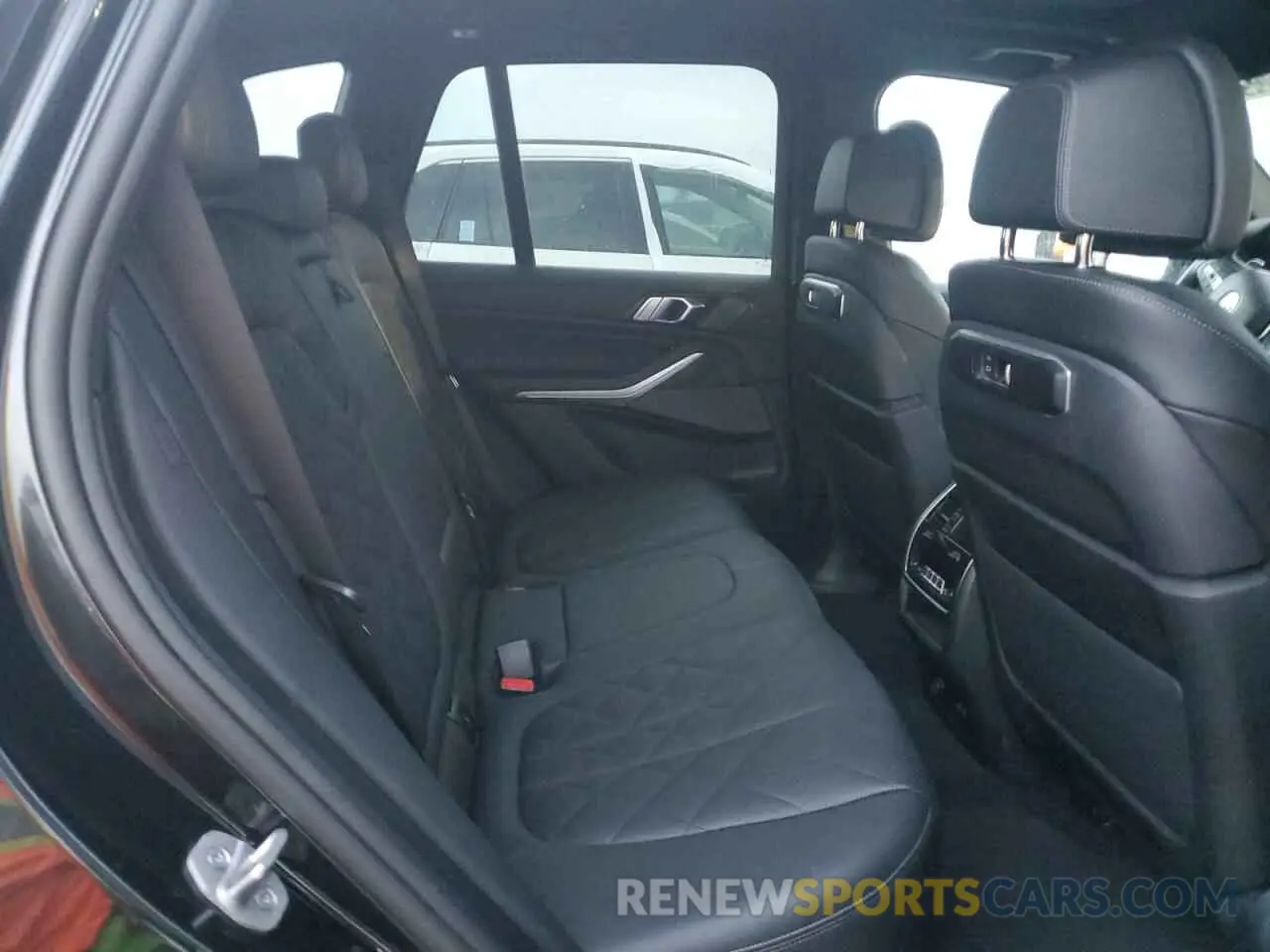 11 fotografías del automóvil dañado 5UX23EU00R9T91472 BMW X5 2024