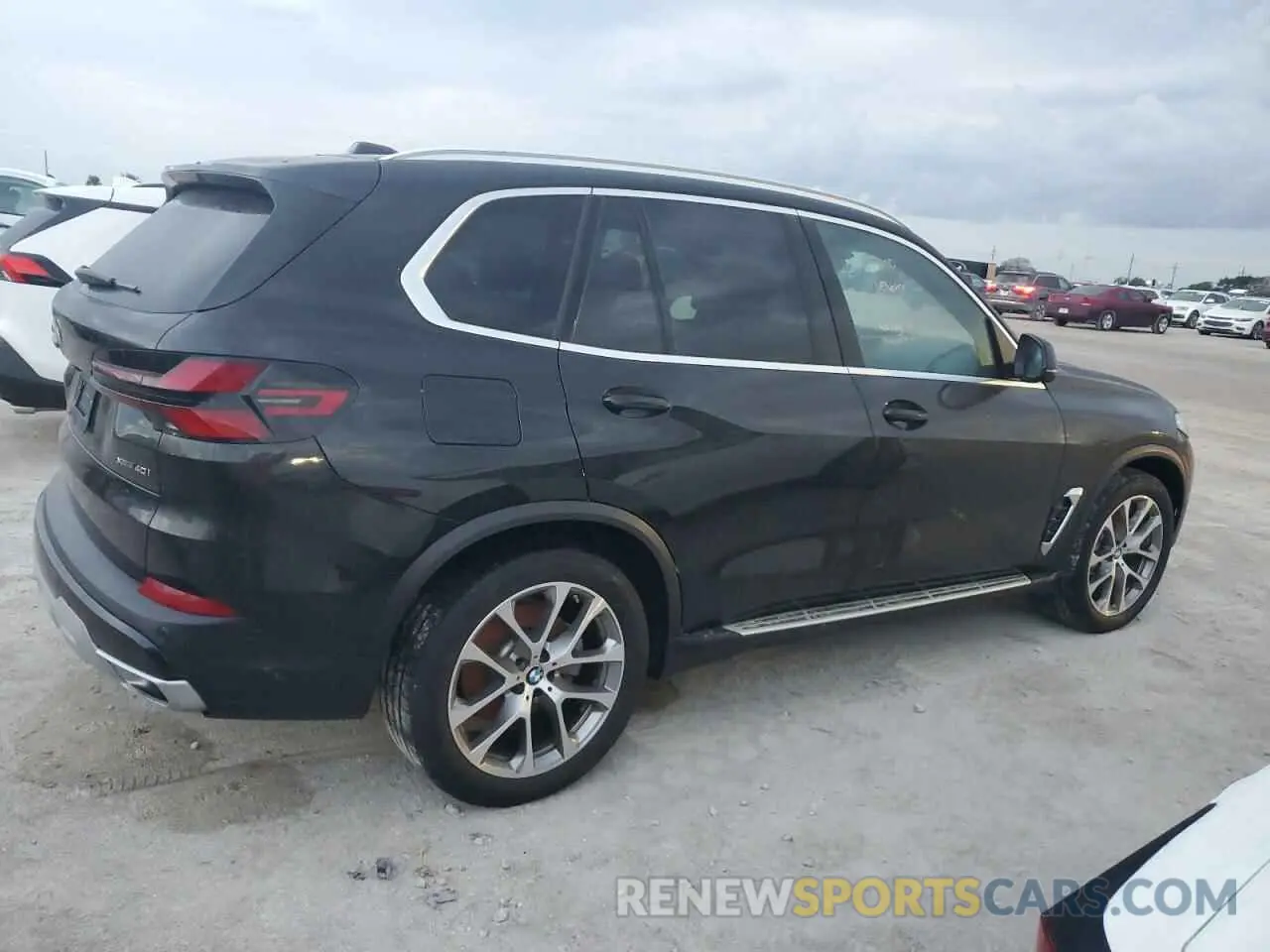 3 fotografías del automóvil dañado 5UX23EU00R9T91472 BMW X5 2024
