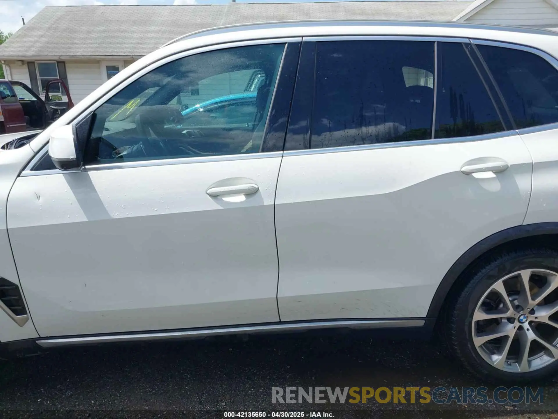 14 fotografías del automóvil dañado 5UX23EU00R9V34355 BMW X5 2024