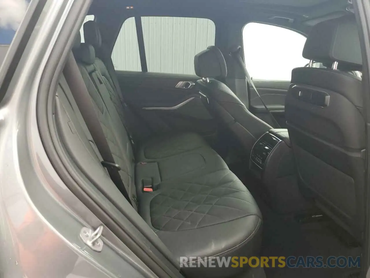 10 fotografías del automóvil dañado 5UX23EU02R9T34545 BMW X5 2024