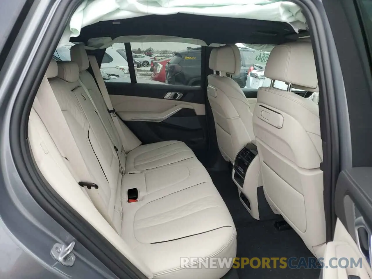 10 fotografías del automóvil dañado 5UX23EU02R9T53421 BMW X5 2024