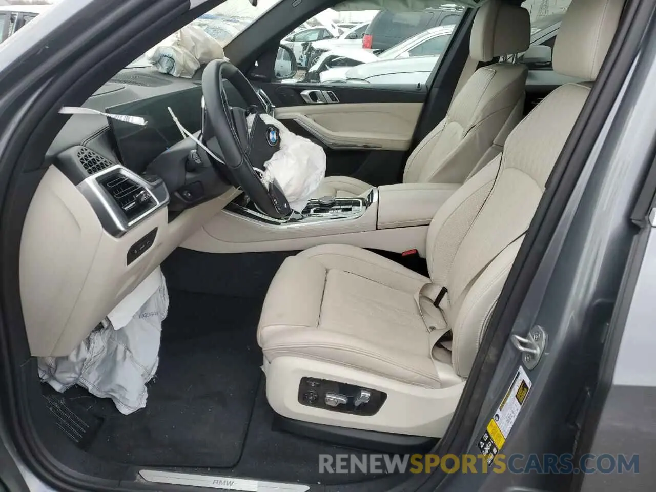 7 fotografías del automóvil dañado 5UX23EU02R9T53421 BMW X5 2024