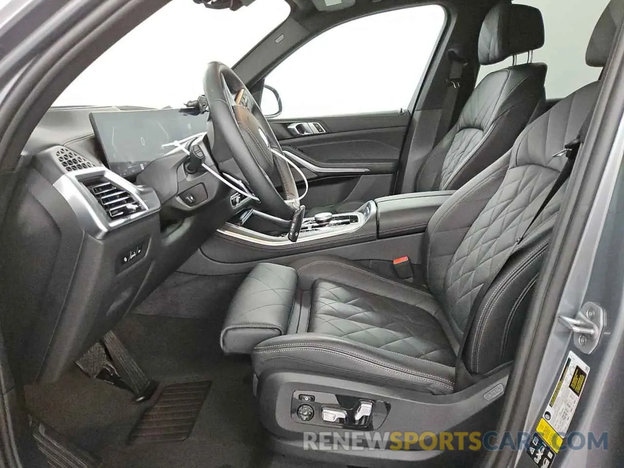 7 fotografías del automóvil dañado 5UX23EU02R9U22690 BMW X5 2024