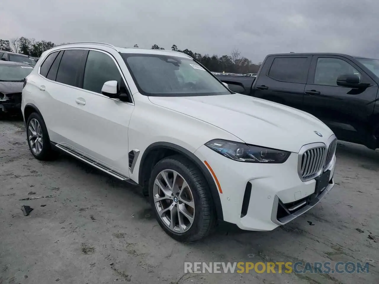 4 fotografías del automóvil dañado 5UX23EU03R9U05610 BMW X5 2024