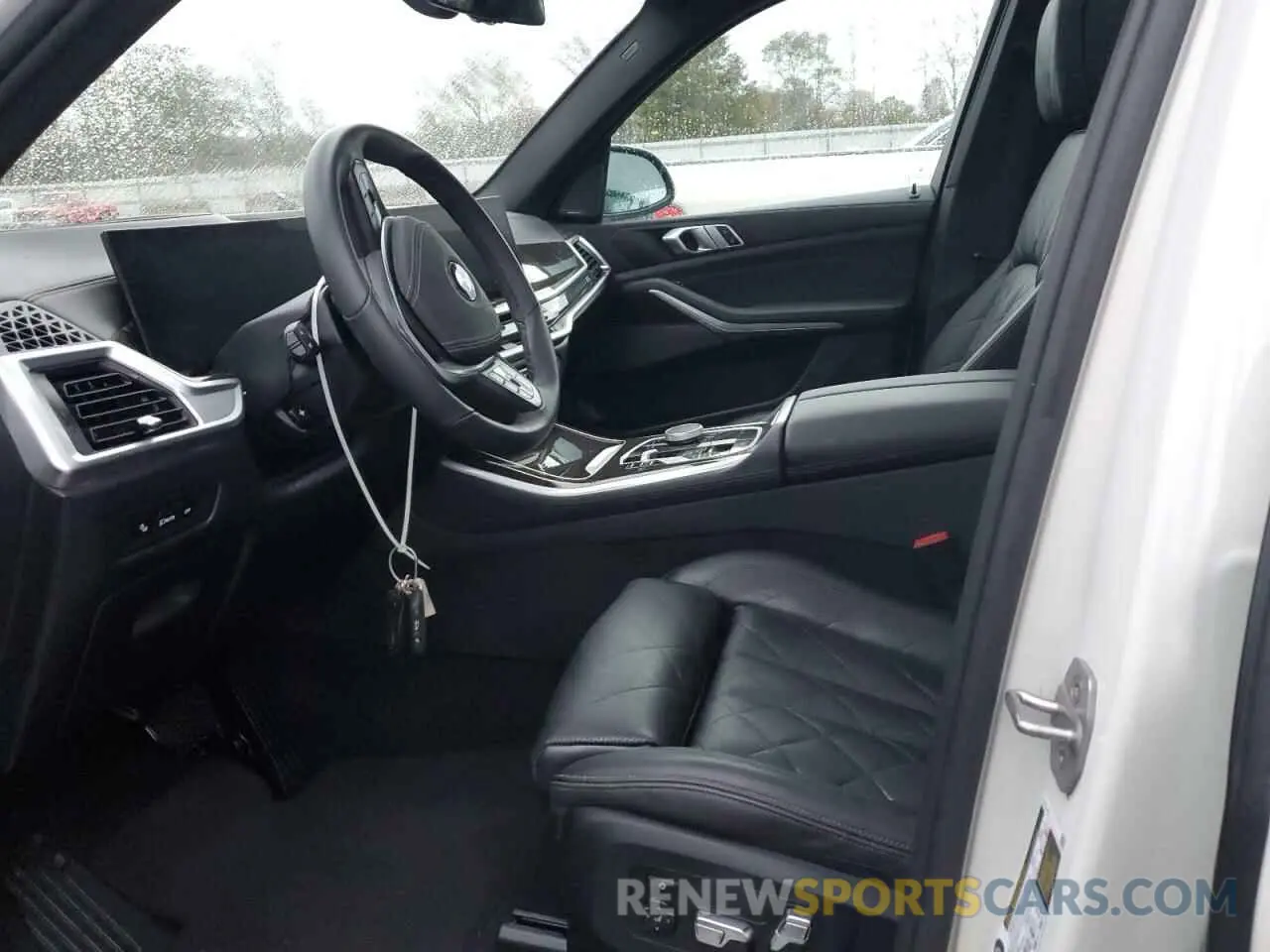 7 fotografías del automóvil dañado 5UX23EU03R9U05610 BMW X5 2024