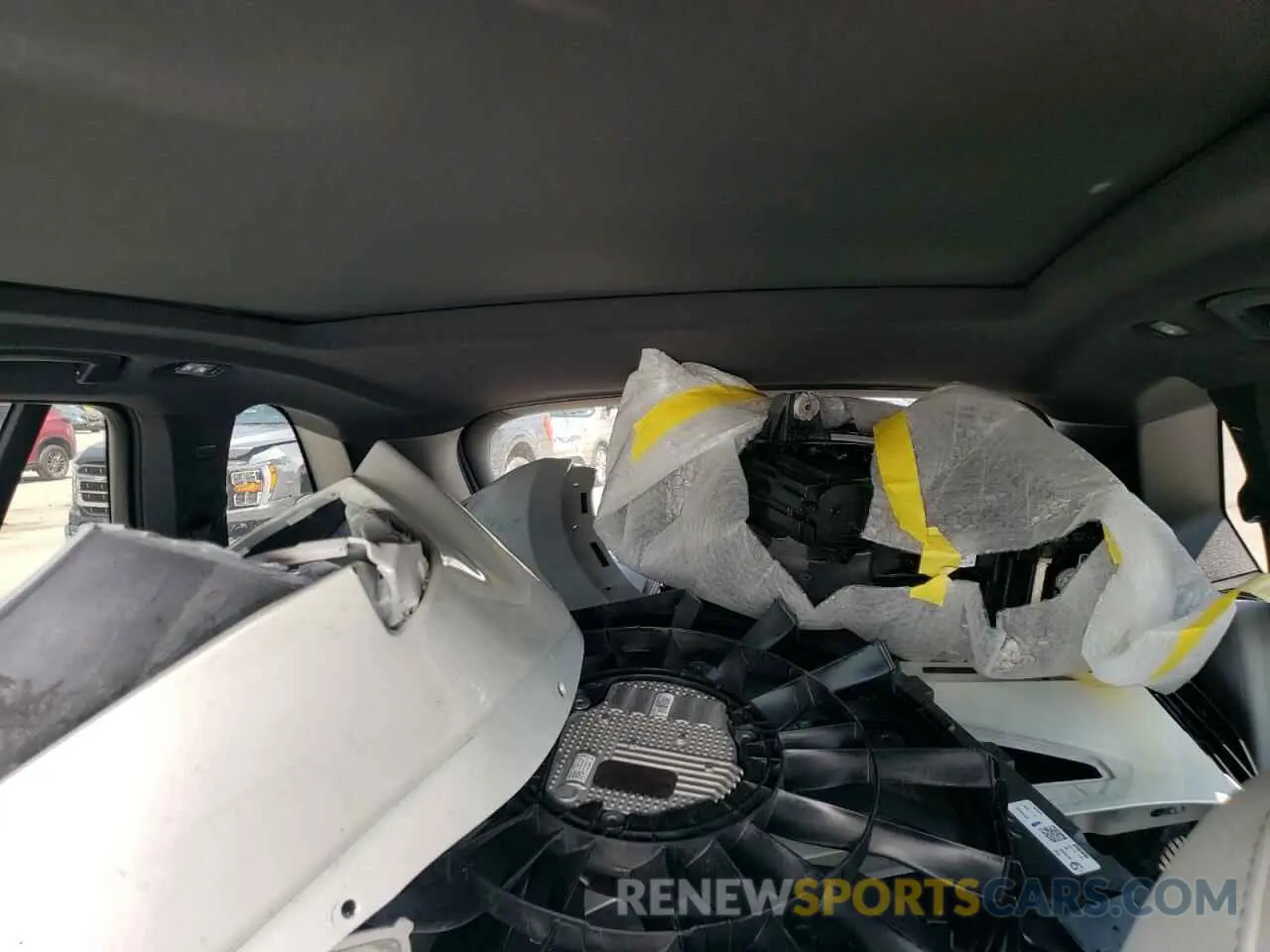 10 fotografías del automóvil dañado 5UX23EU03R9U83823 BMW X5 2024