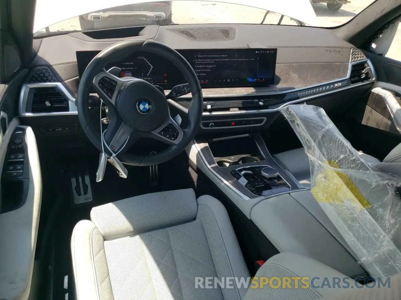8 fotografías del automóvil dañado 5UX23EU03R9U83823 BMW X5 2024