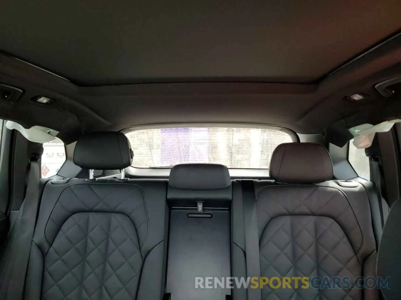 10 fotografías del automóvil dañado 5UX23EU05R9U05978 BMW X5 2024