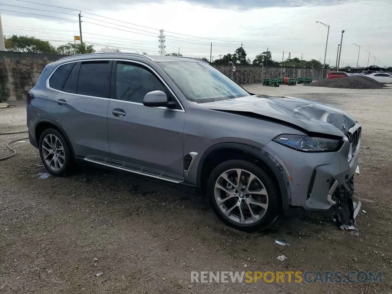 4 fotografías del automóvil dañado 5UX23EU05R9U05978 BMW X5 2024