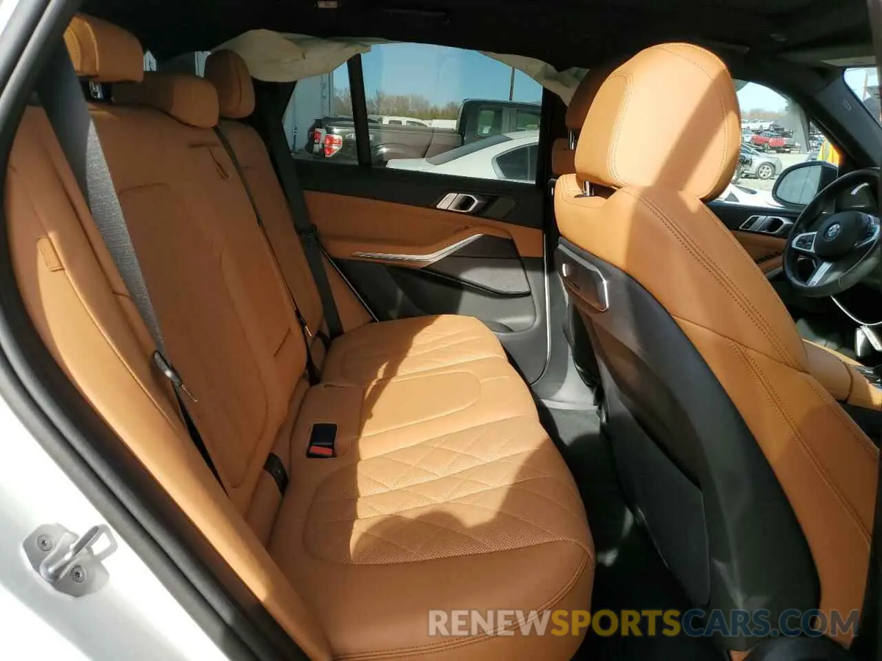 10 fotografías del automóvil dañado 5UX23EU05R9U48829 BMW X5 2024