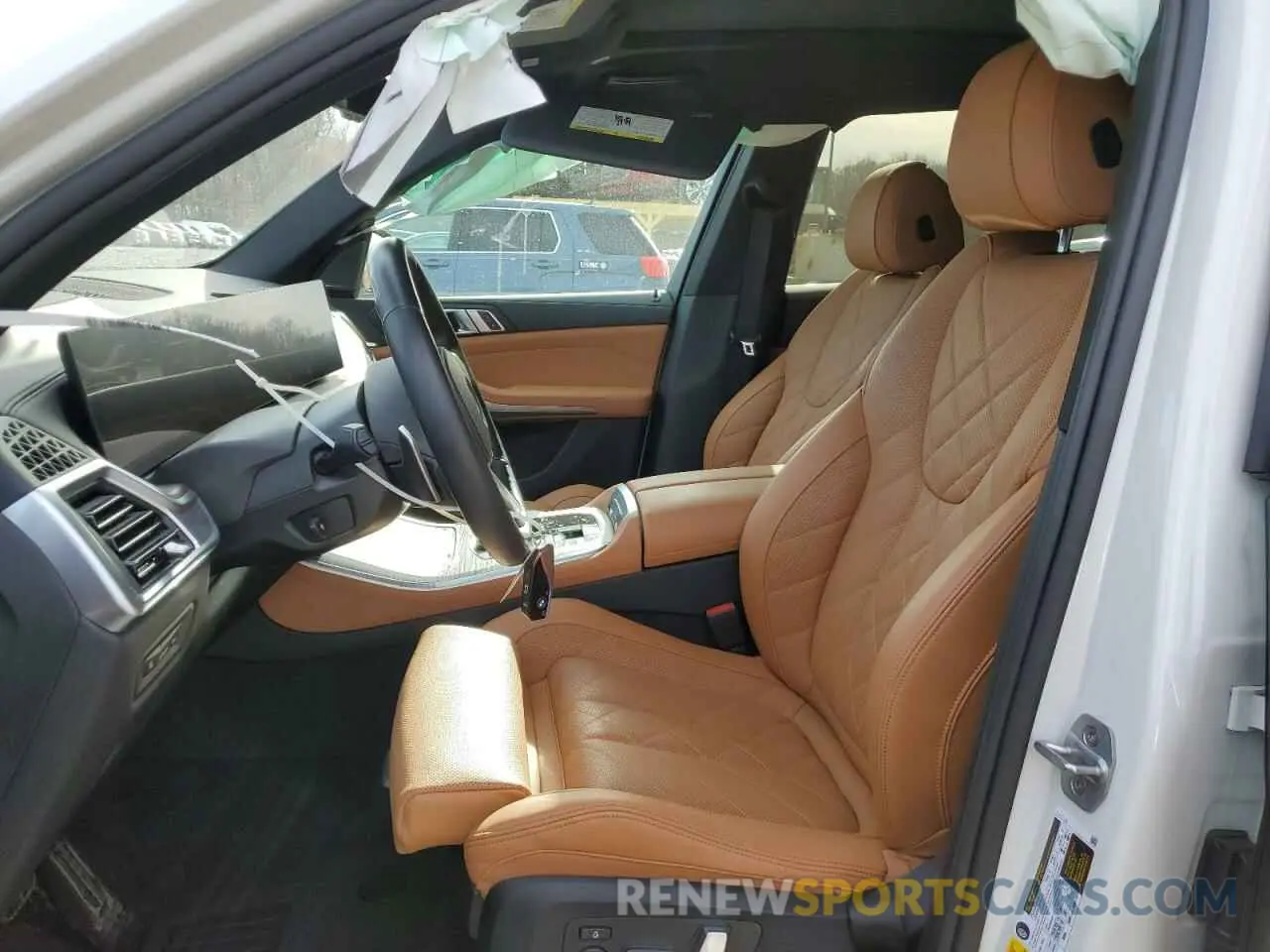 7 fotografías del automóvil dañado 5UX23EU05R9U48829 BMW X5 2024