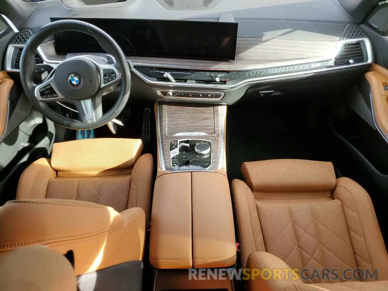 8 fotografías del automóvil dañado 5UX23EU05R9U48829 BMW X5 2024