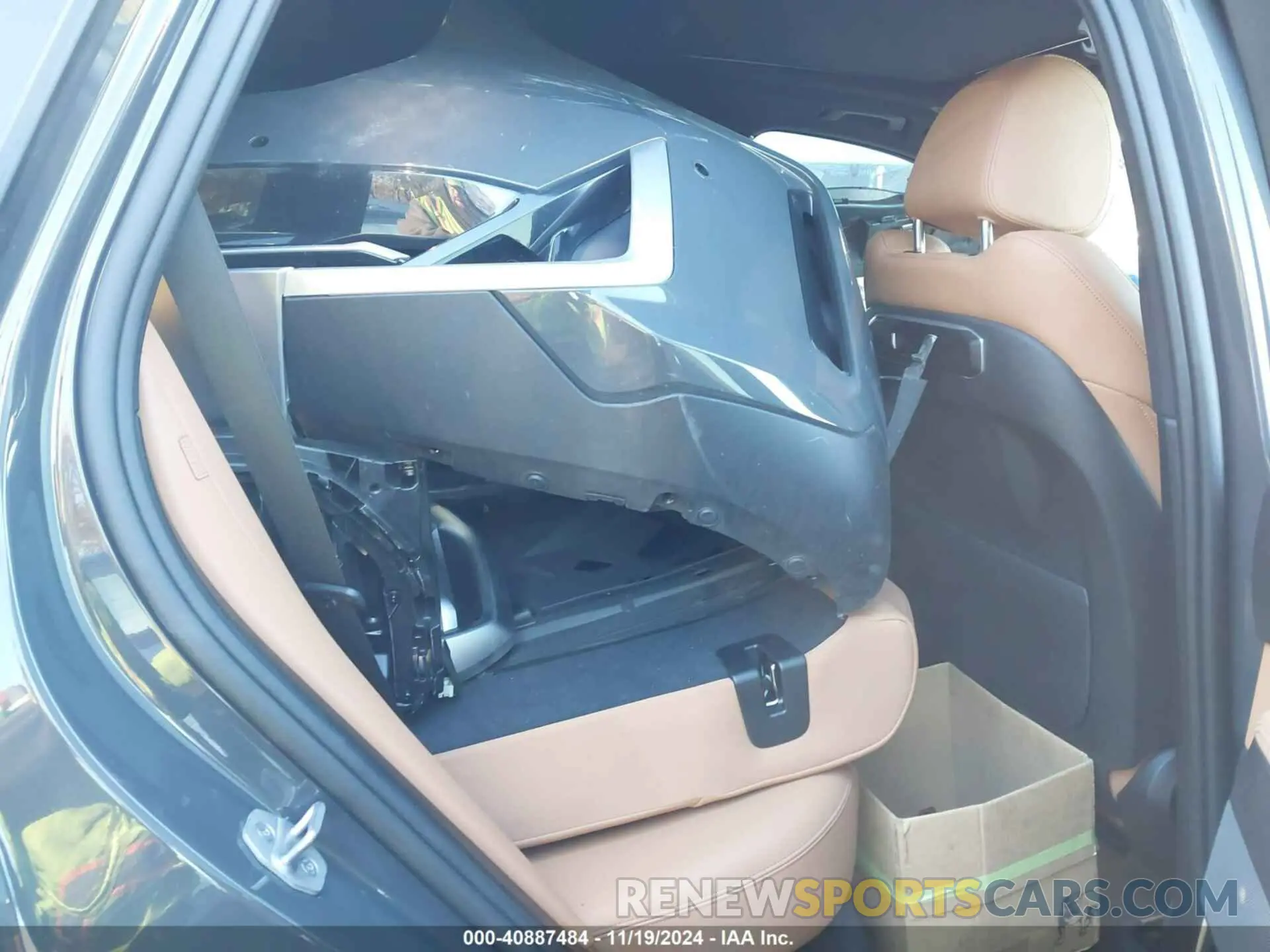 8 fotografías del automóvil dañado 5UX23EU05R9V31158 BMW X5 2024
