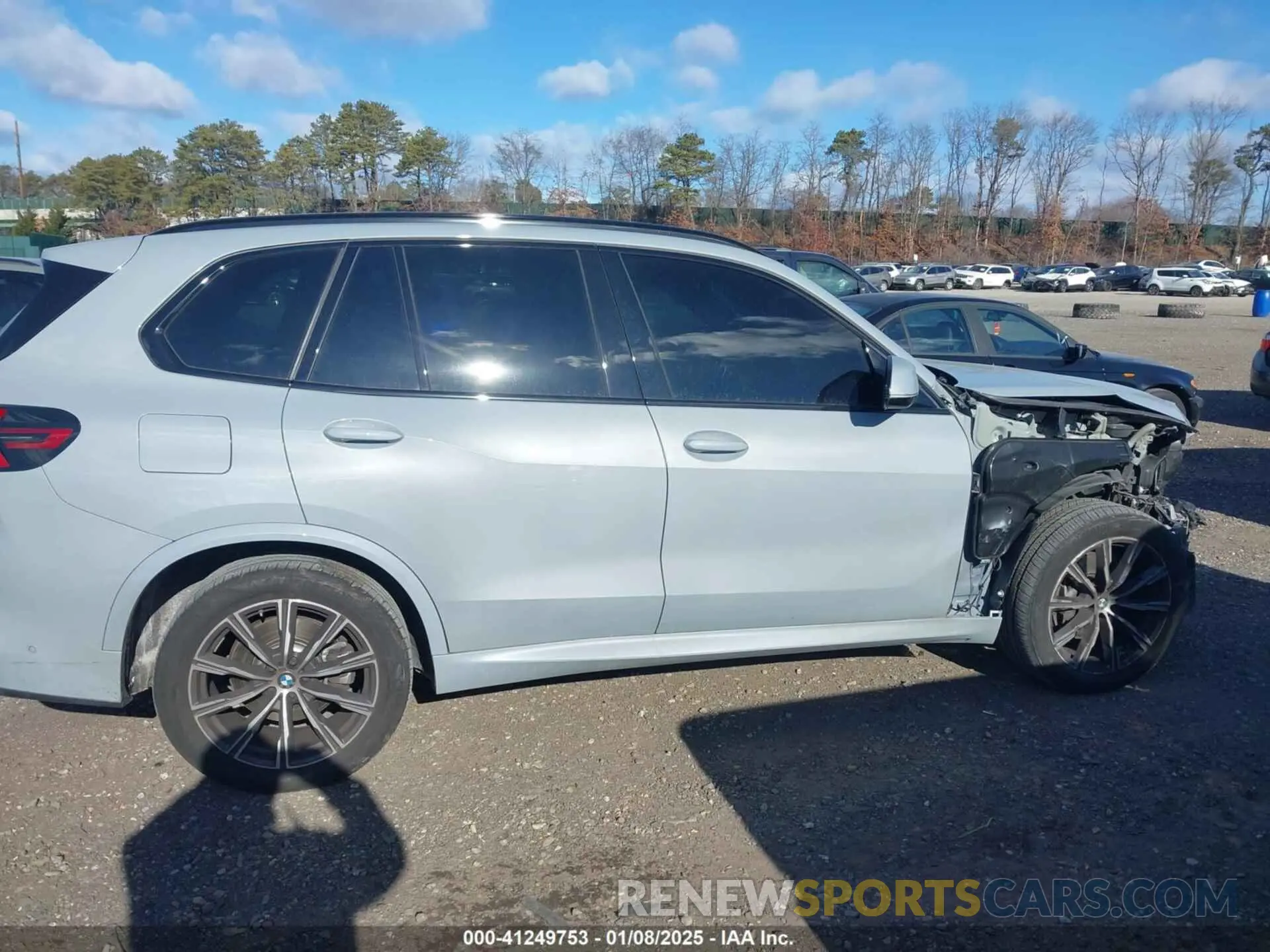 13 fotografías del automóvil dañado 5UX23EU05R9V77508 BMW X5 2024