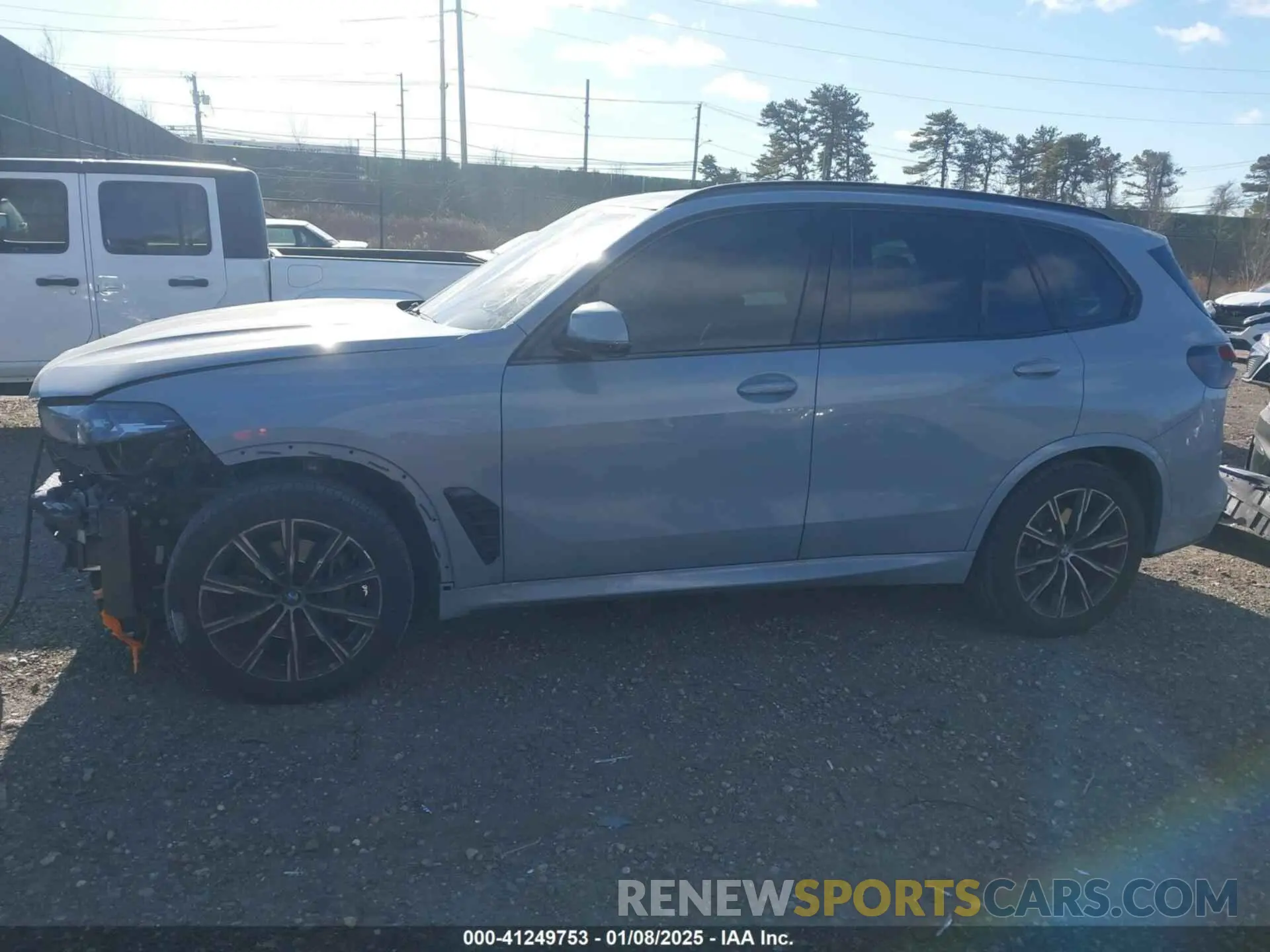 14 fotografías del automóvil dañado 5UX23EU05R9V77508 BMW X5 2024
