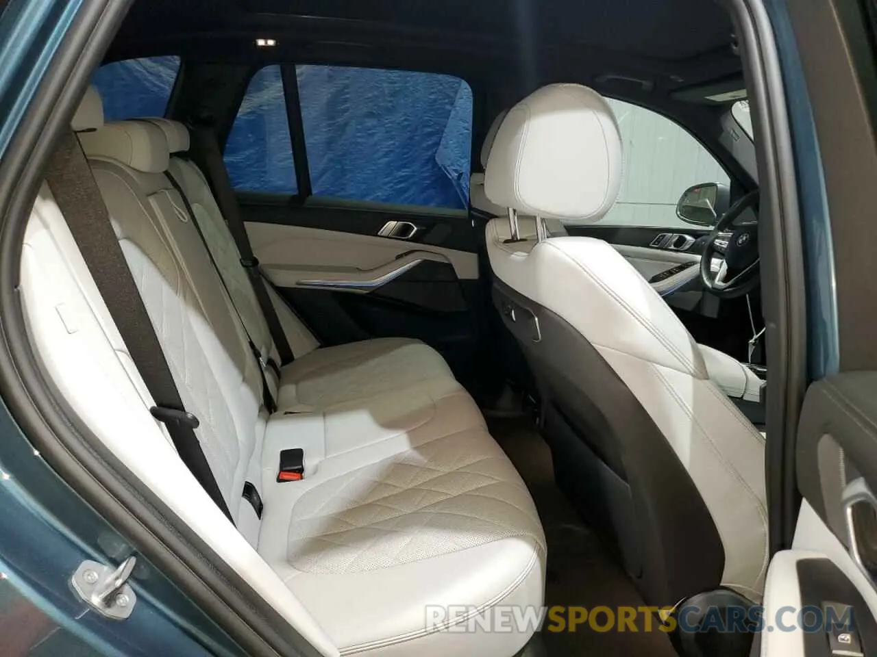 11 fotografías del automóvil dañado 5UX23EU06R9S35422 BMW X5 2024