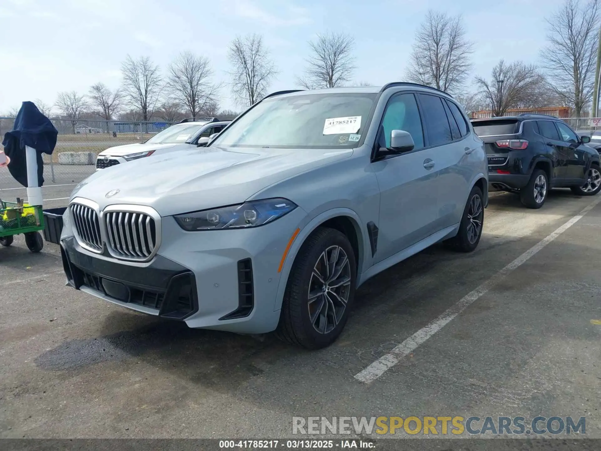 2 fotografías del automóvil dañado 5UX23EU06R9U85520 BMW X5 2024