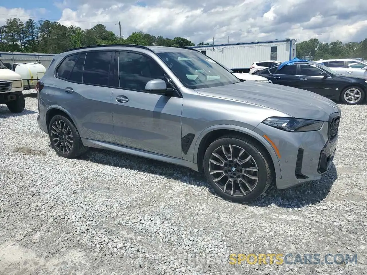 4 fotografías del automóvil dañado 5UX23EU06R9V37342 BMW X5 2024