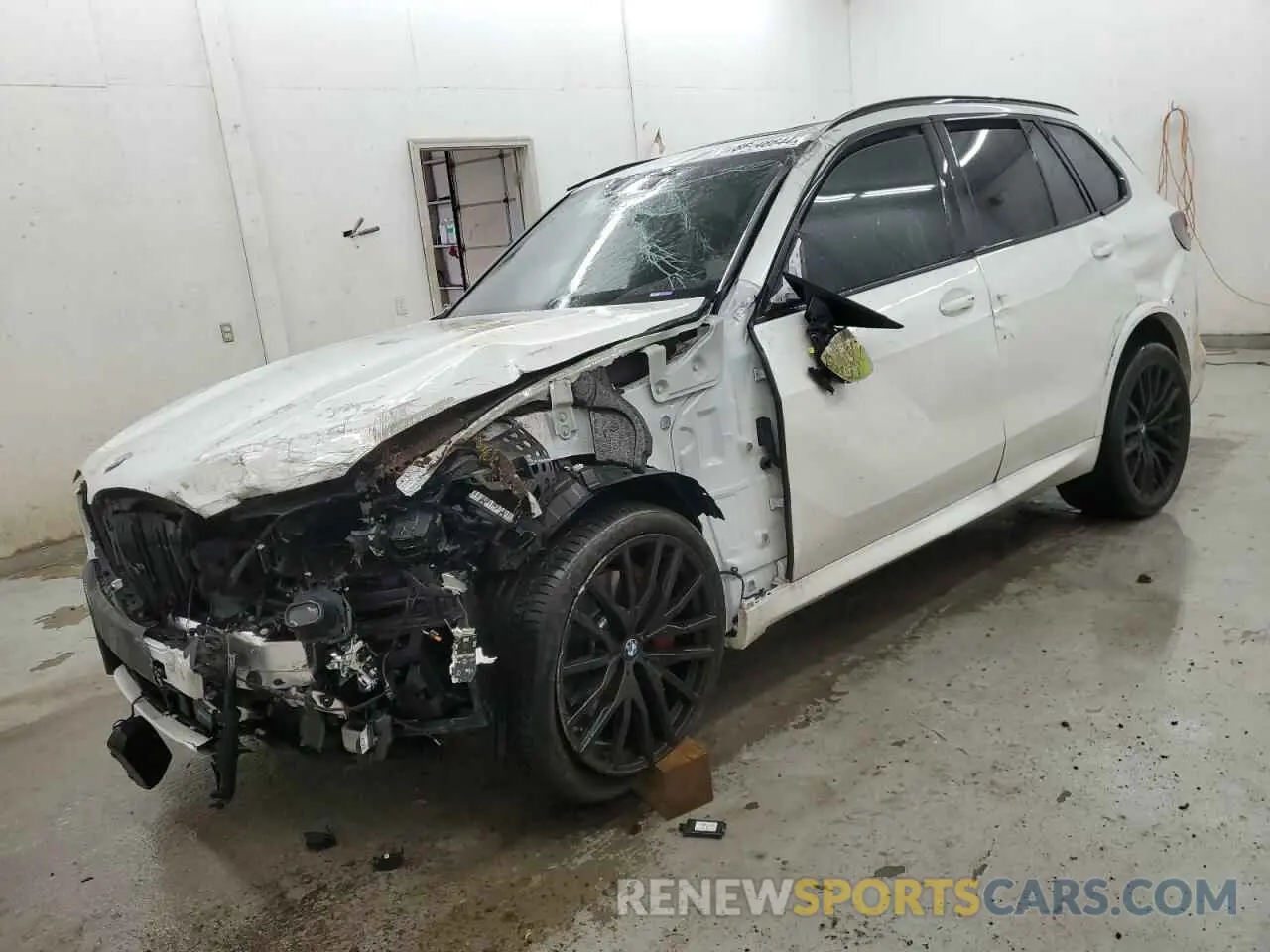 1 fotografías del automóvil dañado 5UX23EU06R9W12153 BMW X5 2024
