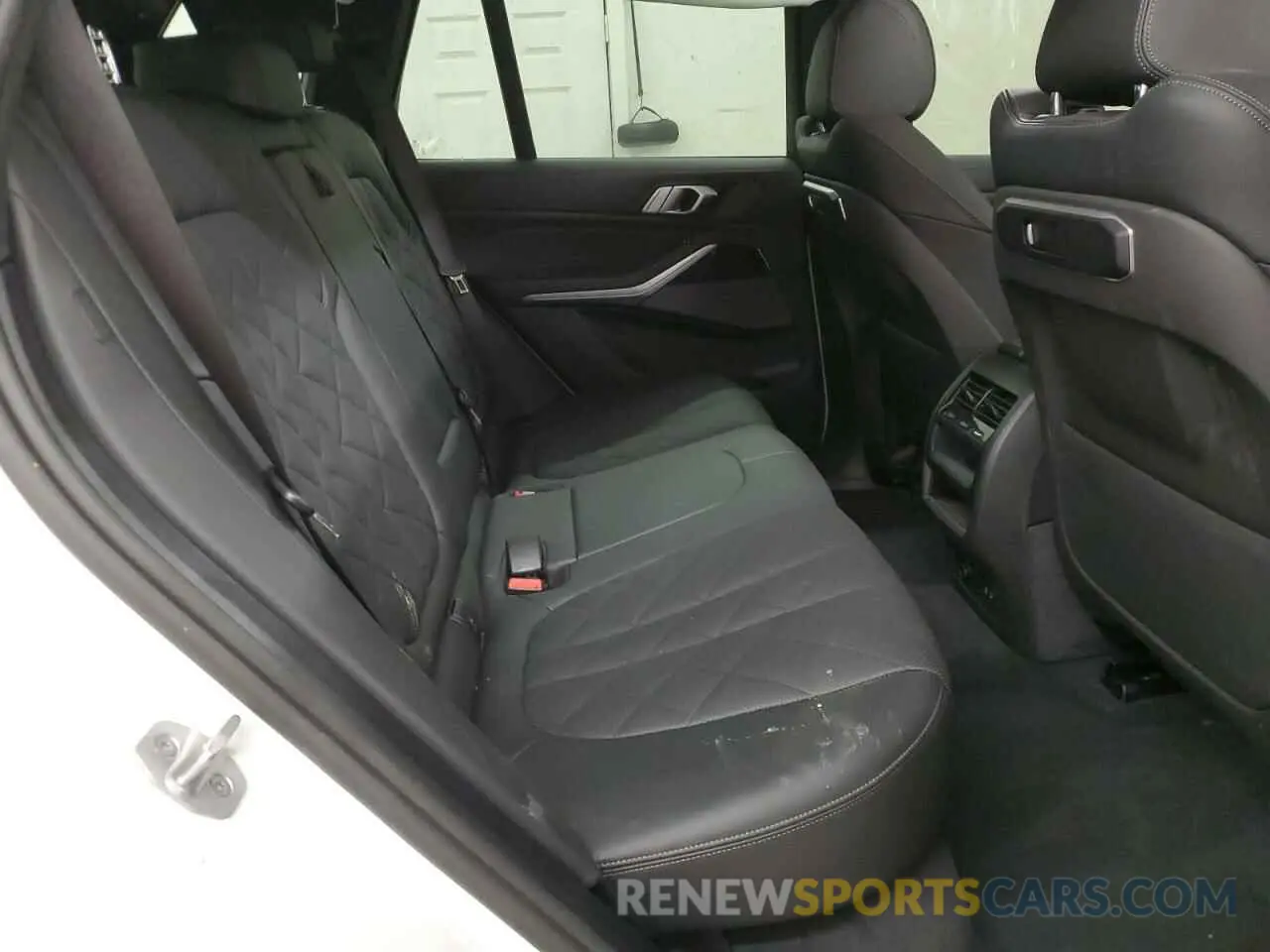 11 fotografías del automóvil dañado 5UX23EU06R9W12153 BMW X5 2024