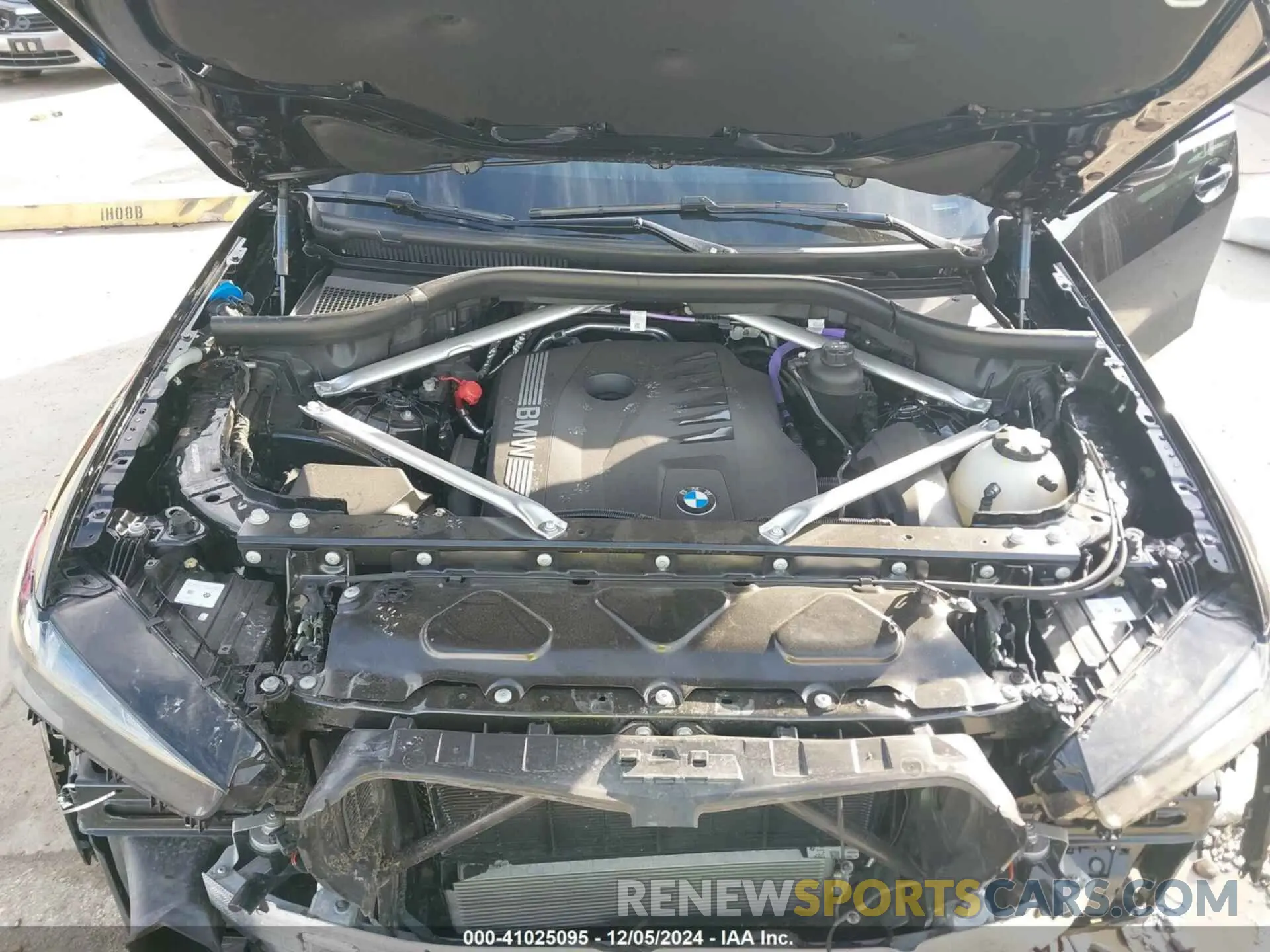 10 fotografías del automóvil dañado 5UX23EU07R9S69613 BMW X5 2024