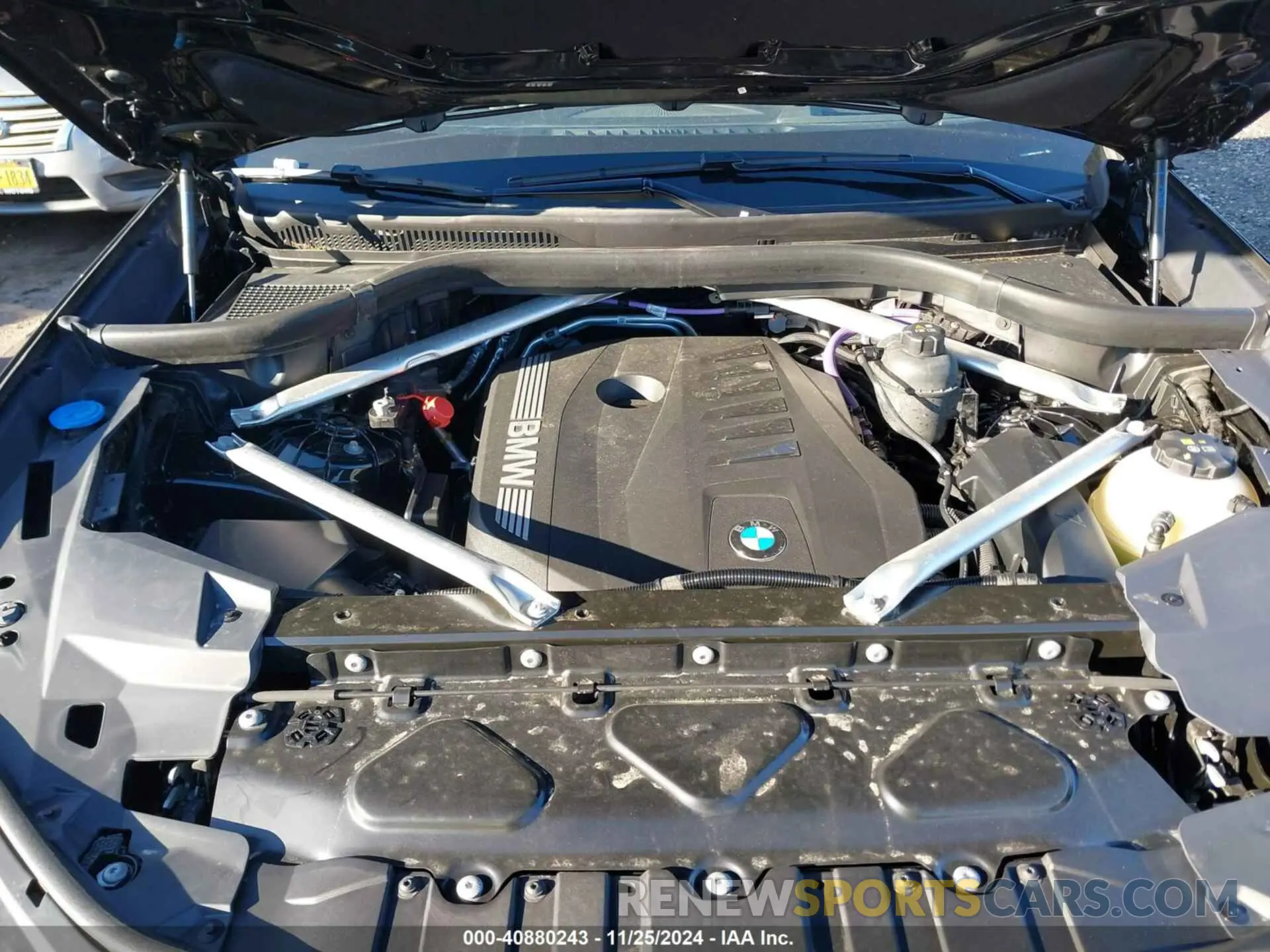 10 fotografías del automóvil dañado 5UX23EU08R9U70419 BMW X5 2024