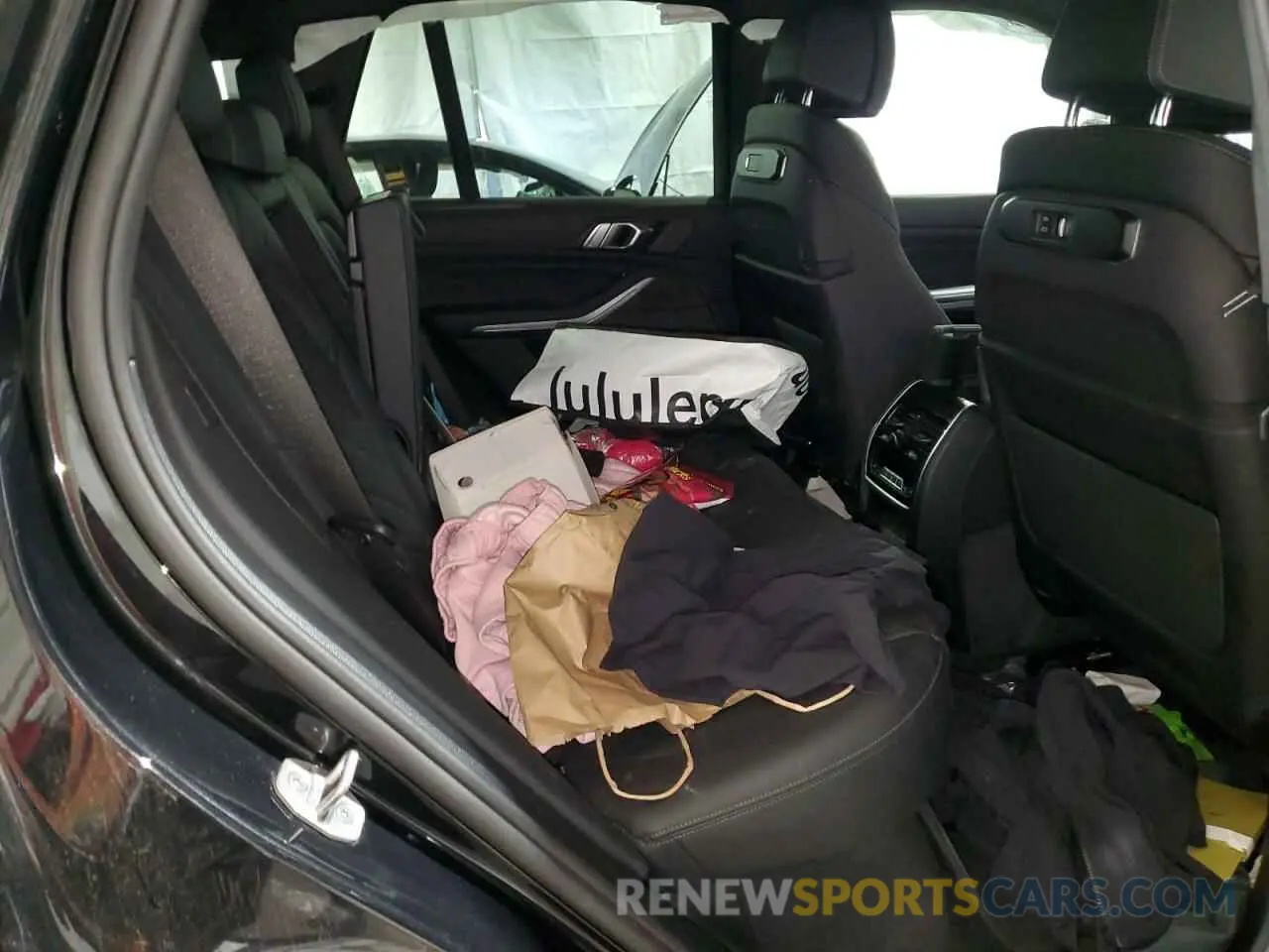 11 fotografías del automóvil dañado 5UX23EU08R9V74411 BMW X5 2024