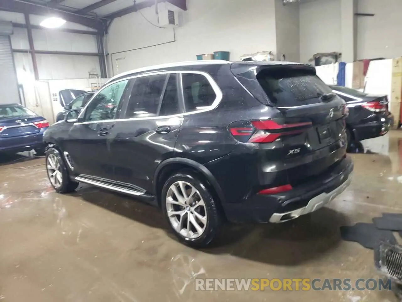 2 fotografías del automóvil dañado 5UX23EU09R9S20851 BMW X5 2024