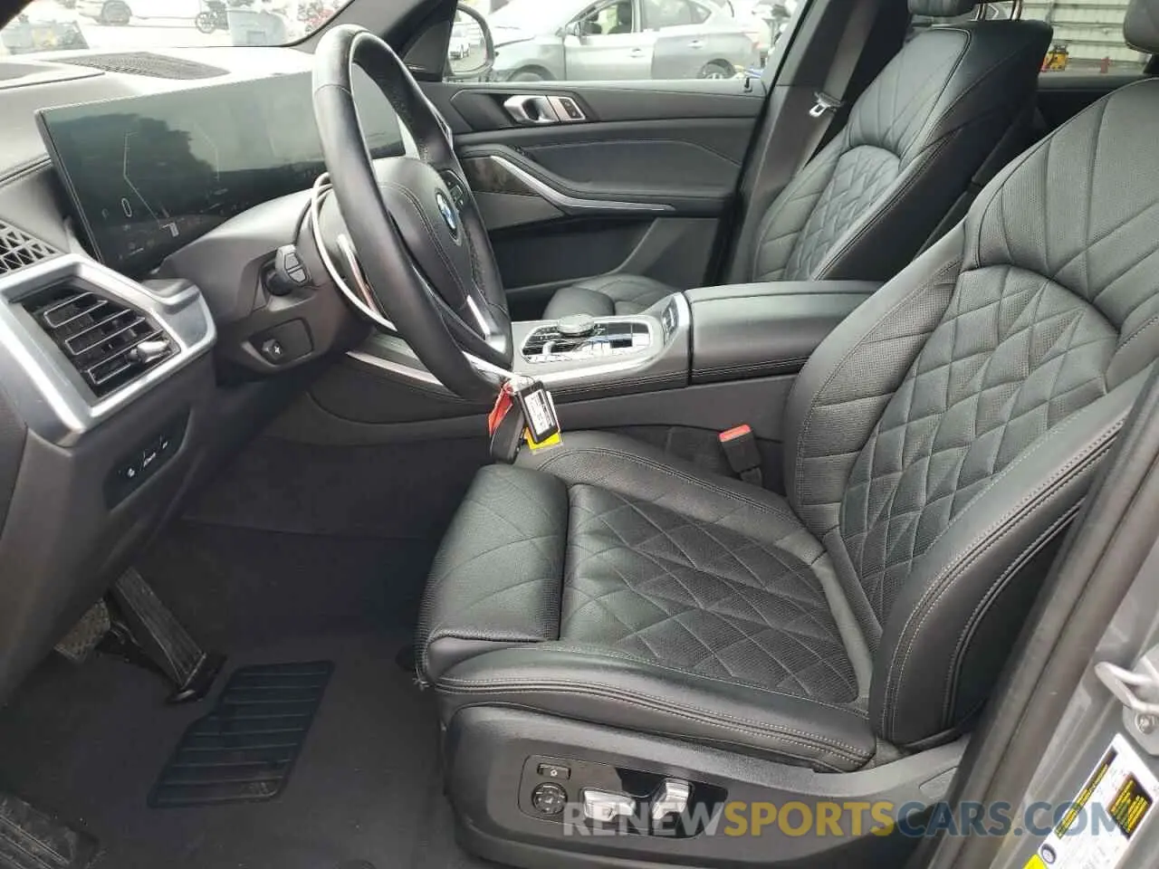 7 fotografías del automóvil dañado 5UX23EU09R9T54128 BMW X5 2024