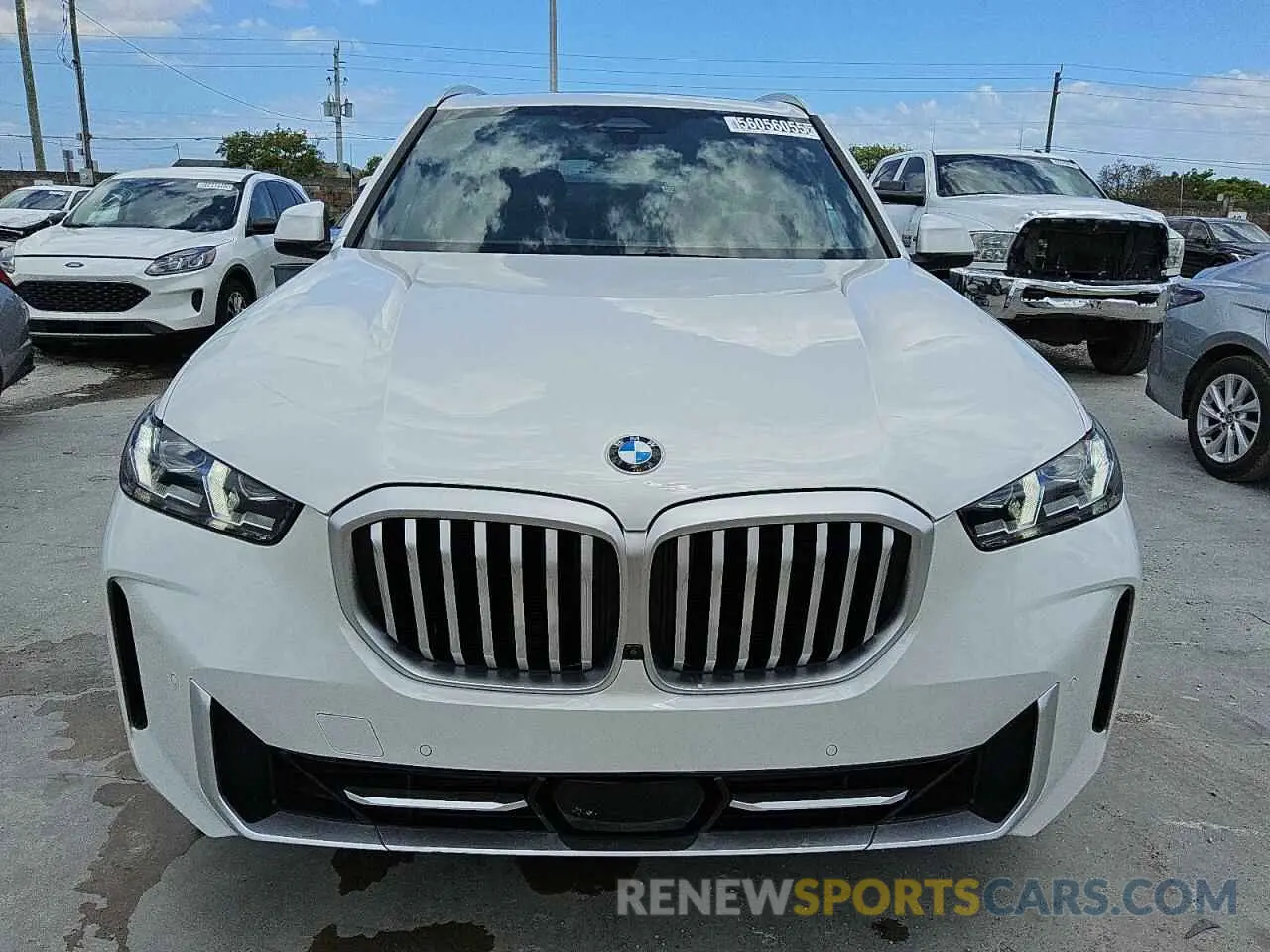 5 fotografías del automóvil dañado 5UX23EU09R9U66251 BMW X5 2024