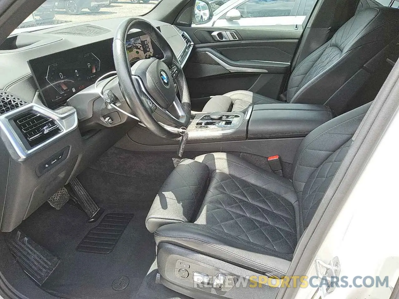 7 fotografías del automóvil dañado 5UX23EU09R9U66251 BMW X5 2024