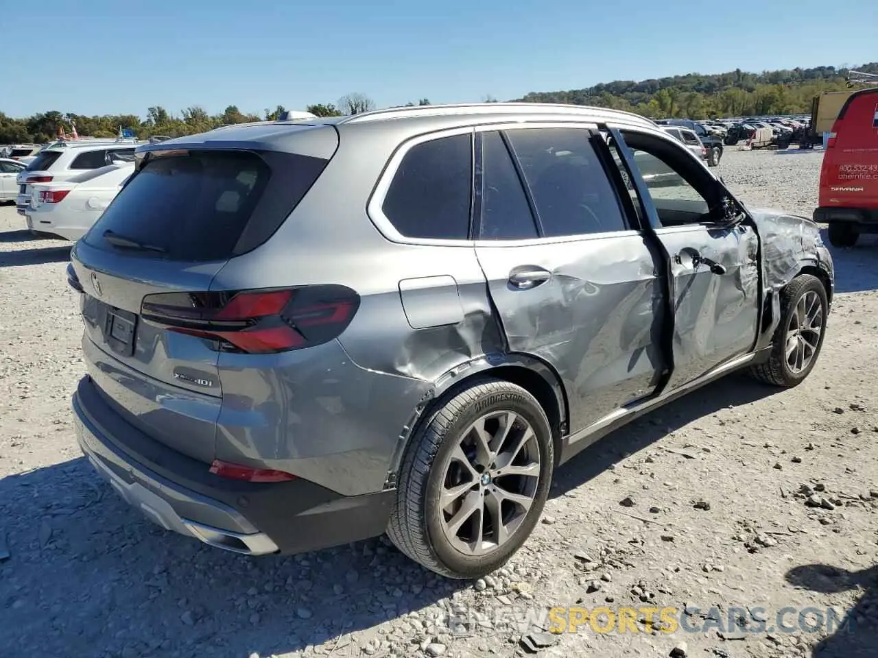 3 fotografías del automóvil dañado 5UX23EU09R9V18431 BMW X5 2024