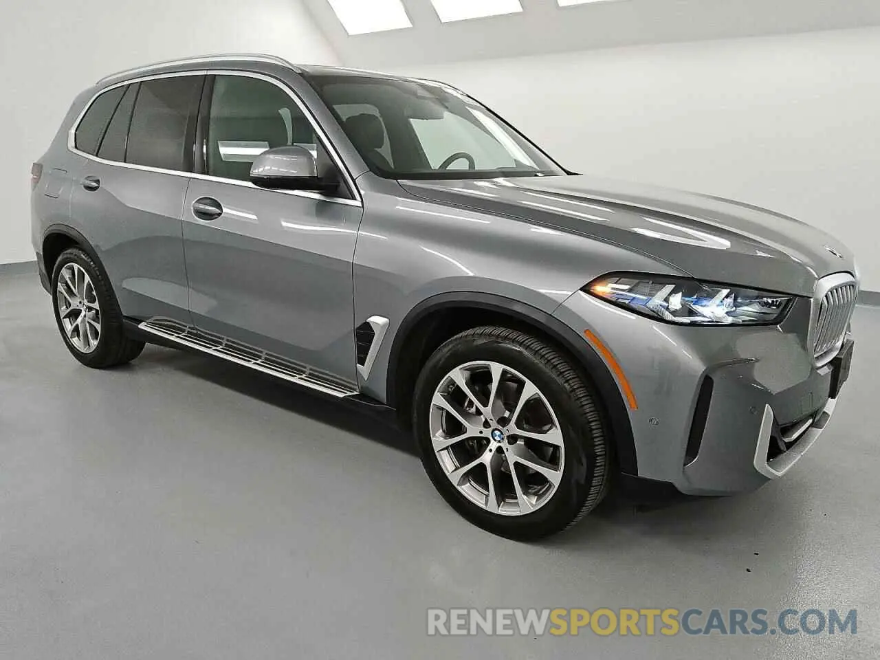 4 fotografías del automóvil dañado 5UX23EU09R9V60887 BMW X5 2024