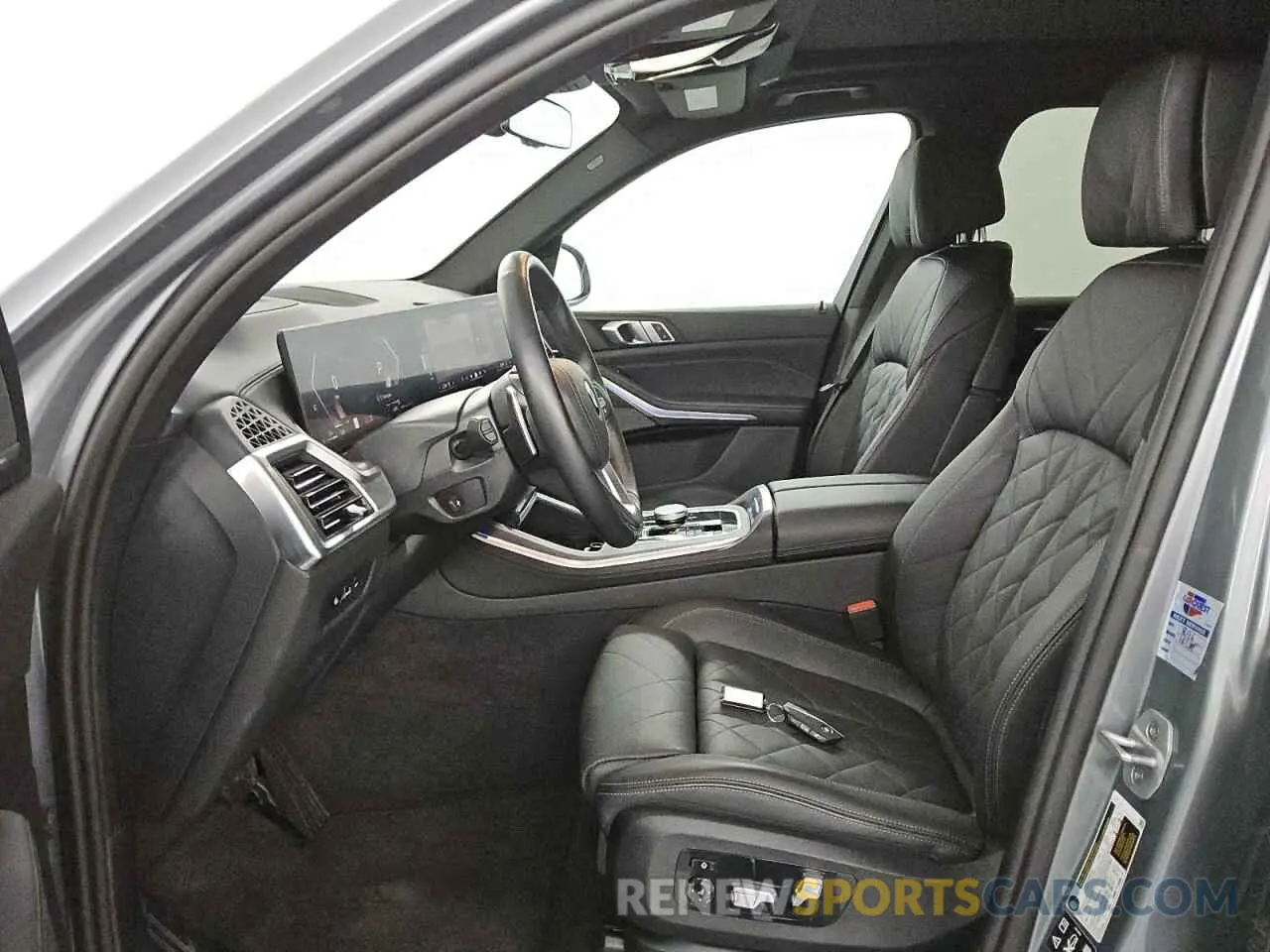 7 fotografías del automóvil dañado 5UX23EU09R9V60887 BMW X5 2024