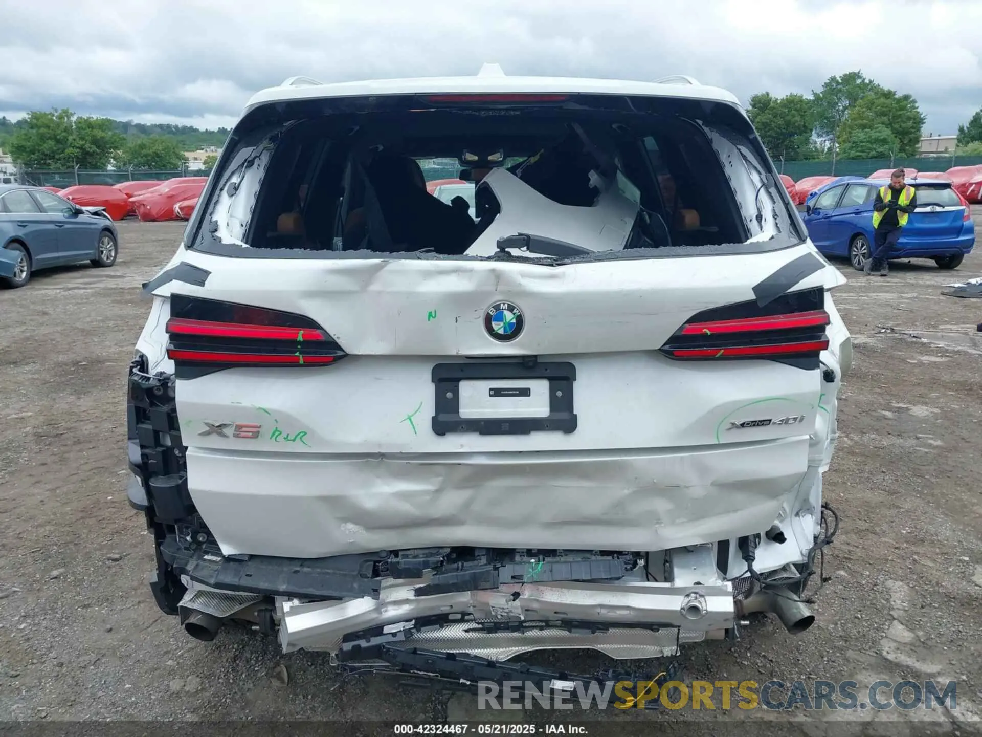 16 fotografías del automóvil dañado 5UX23EU0XR9T63789 BMW X5 2024