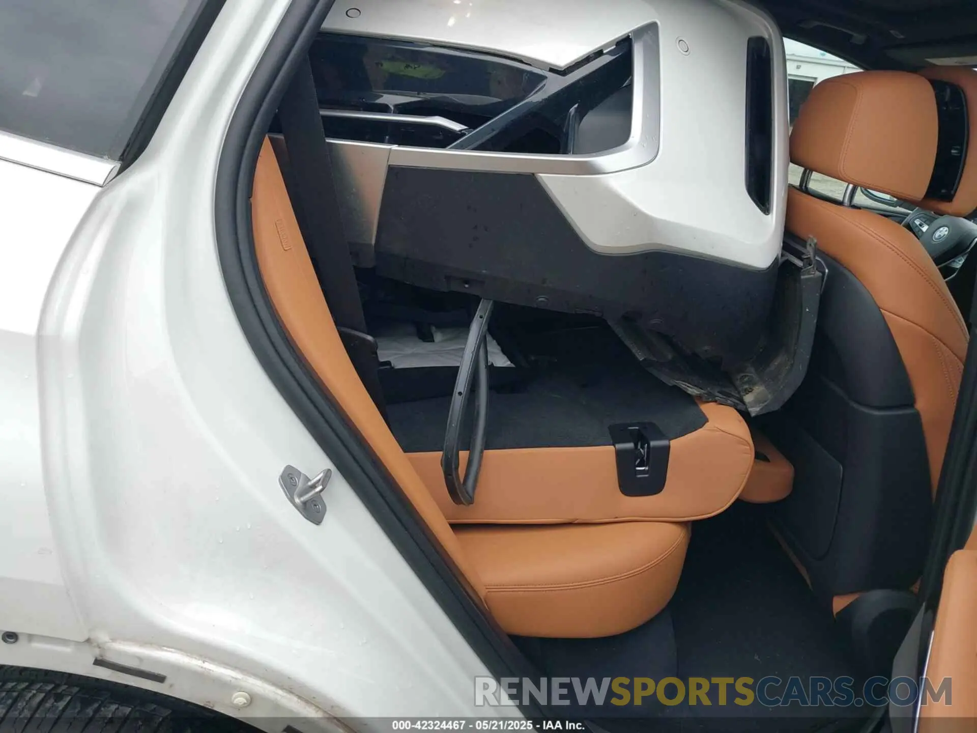 8 fotografías del automóvil dañado 5UX23EU0XR9T63789 BMW X5 2024