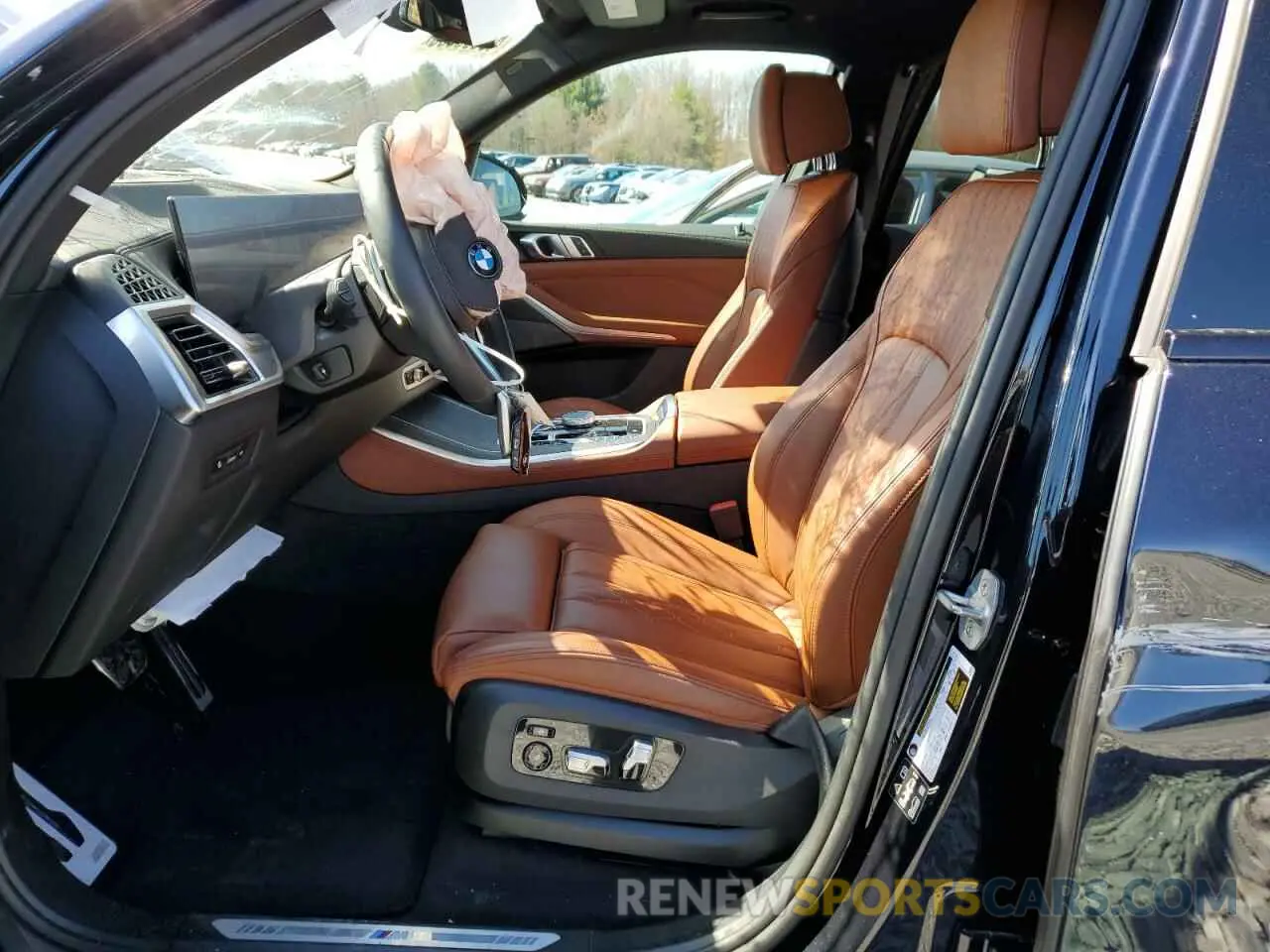 7 fotografías del automóvil dañado 5UX23EU0XR9V53303 BMW X5 2024