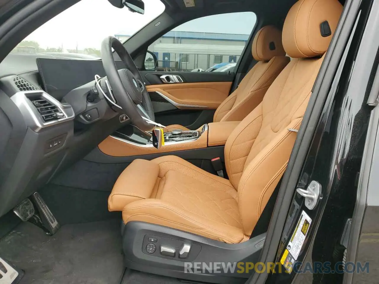 7 fotografías del automóvil dañado 5UX43EU02R9U91727 BMW X5 2024
