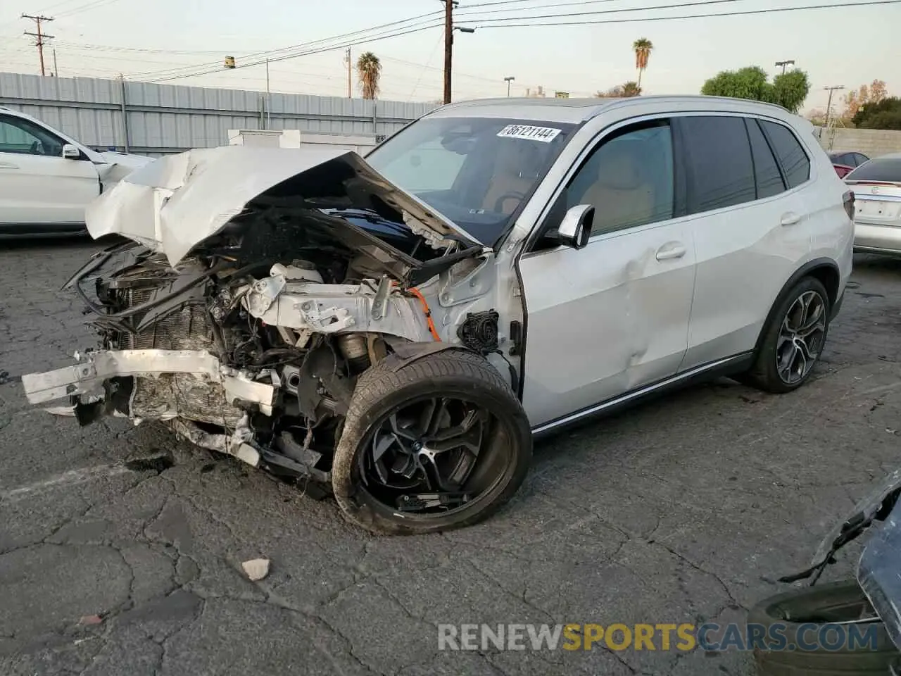 1 fotografías del automóvil dañado 5UX43EU07R9S99719 BMW X5 2024