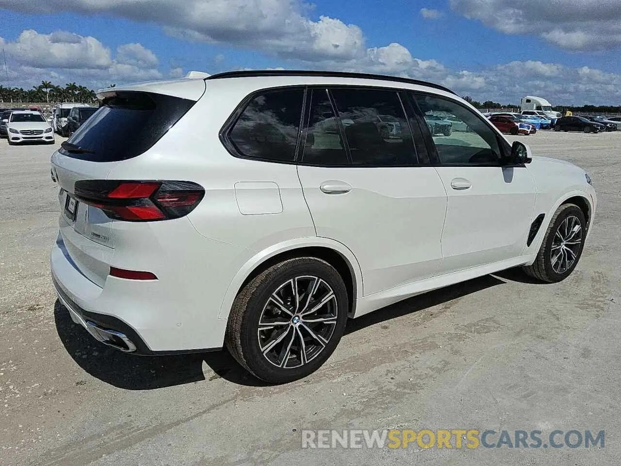 3 fotografías del automóvil dañado 5UX13EU04S9W59361 BMW X5 2025