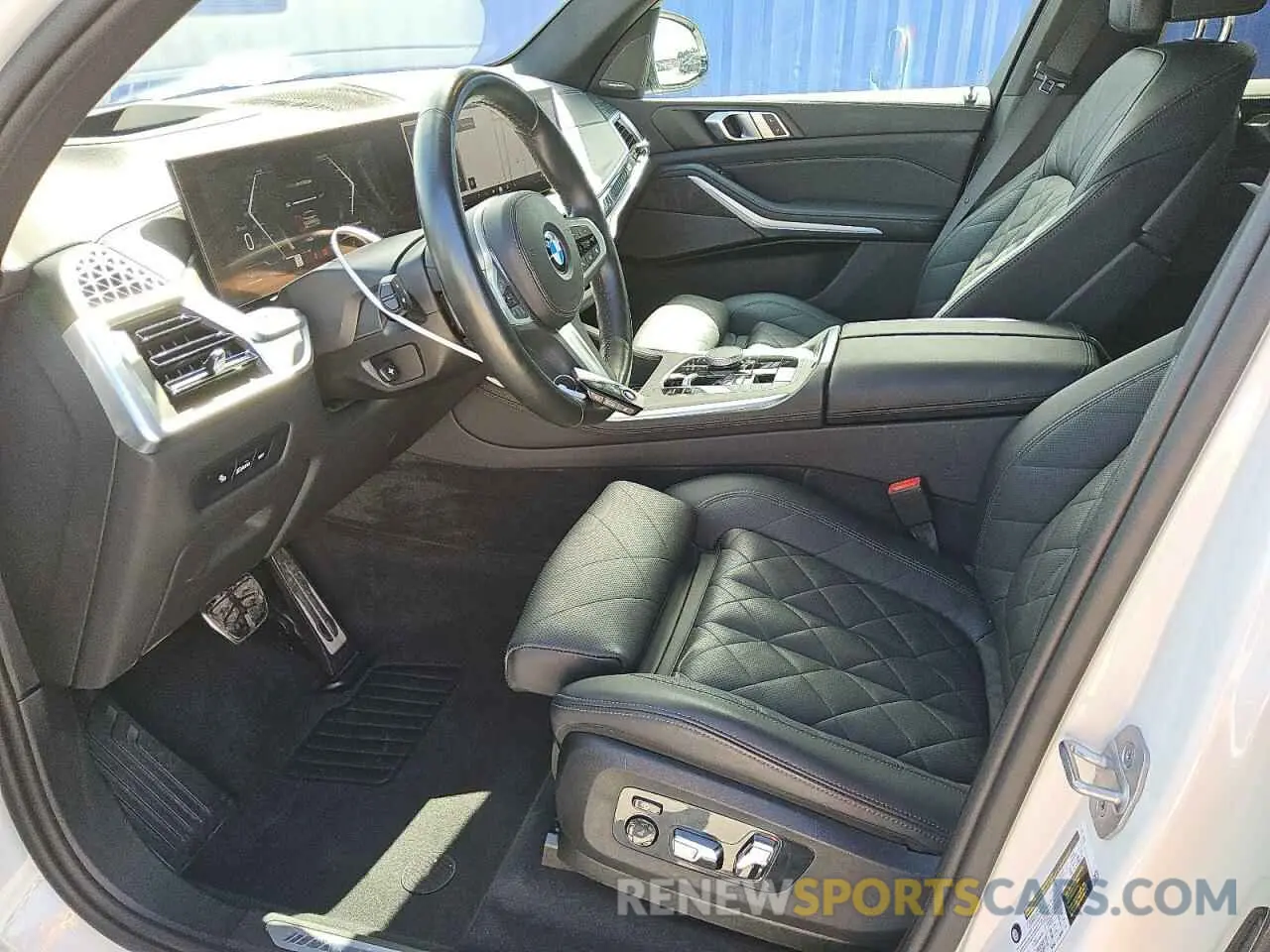7 fotografías del automóvil dañado 5UX13EU04S9W59361 BMW X5 2025